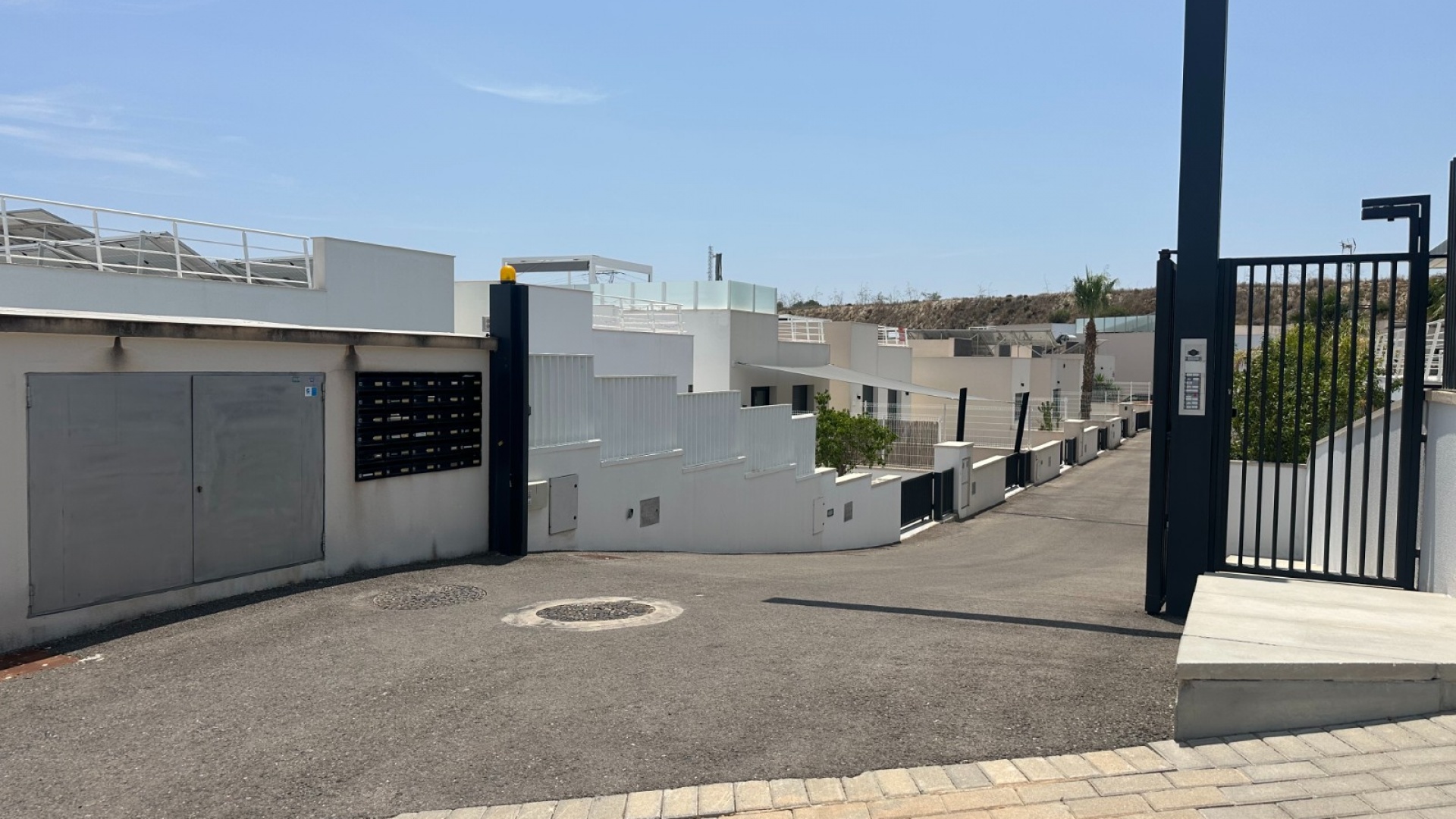 Resale - Villa - San Miguel de Salinas