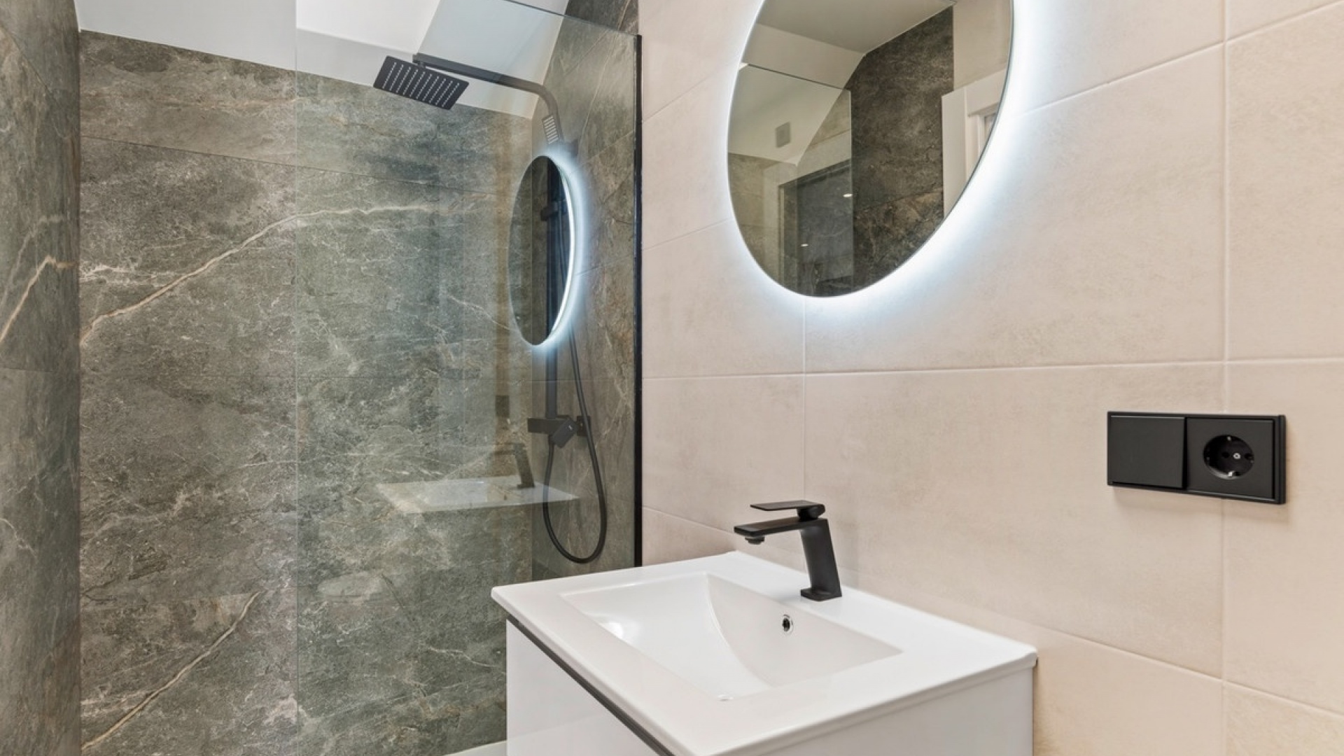 Resale - Villa - Torre de la Horadada - Costa Blanca South