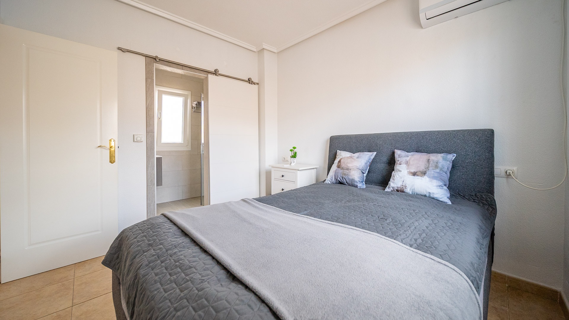 Resale - Villa - Torrevieja - Aguas Nuevas