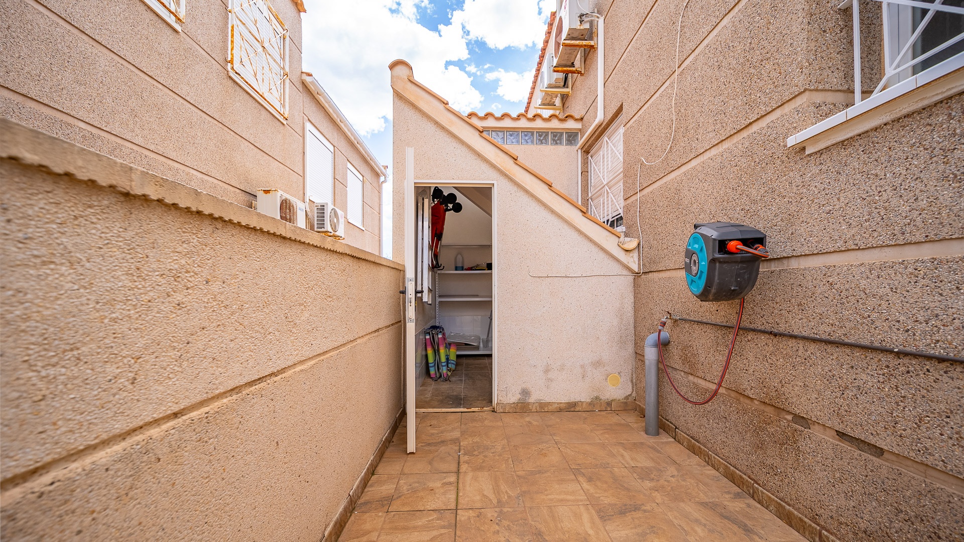 Resale - Villa - Torrevieja - Aguas Nuevas