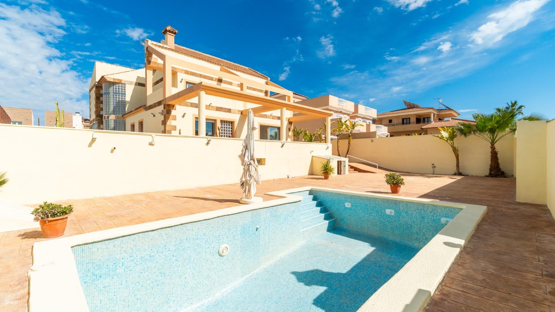 Resale - Villa - Torrevieja - Aguas Nuevas