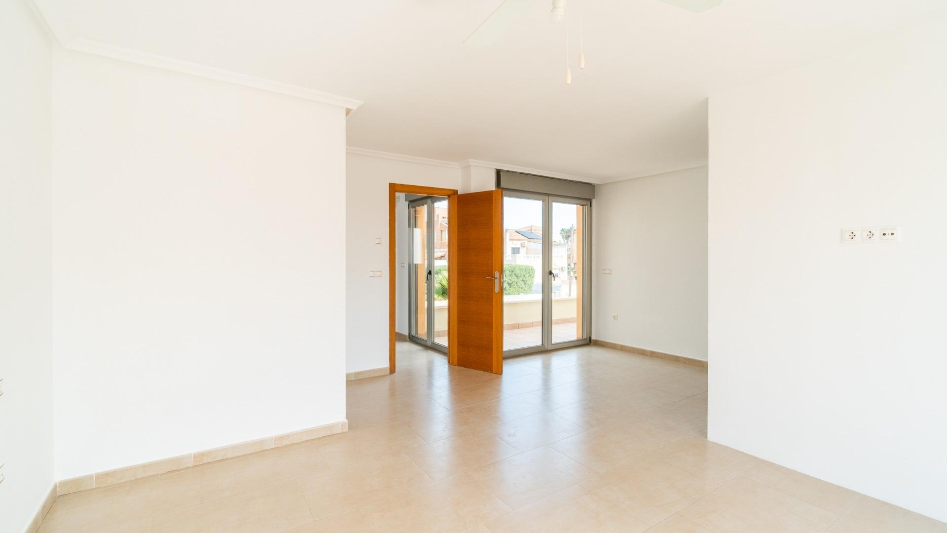 Resale - Villa - Torrevieja - Aguas Nuevas