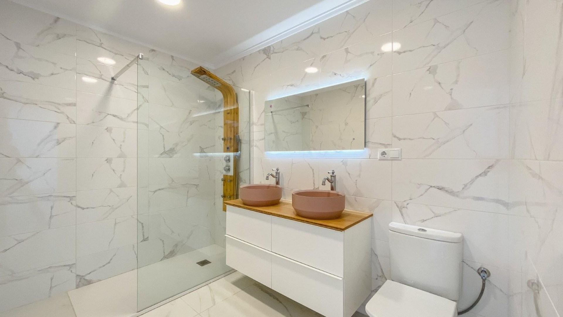 Resale - Villa - Torrevieja - Aguas Nuevas