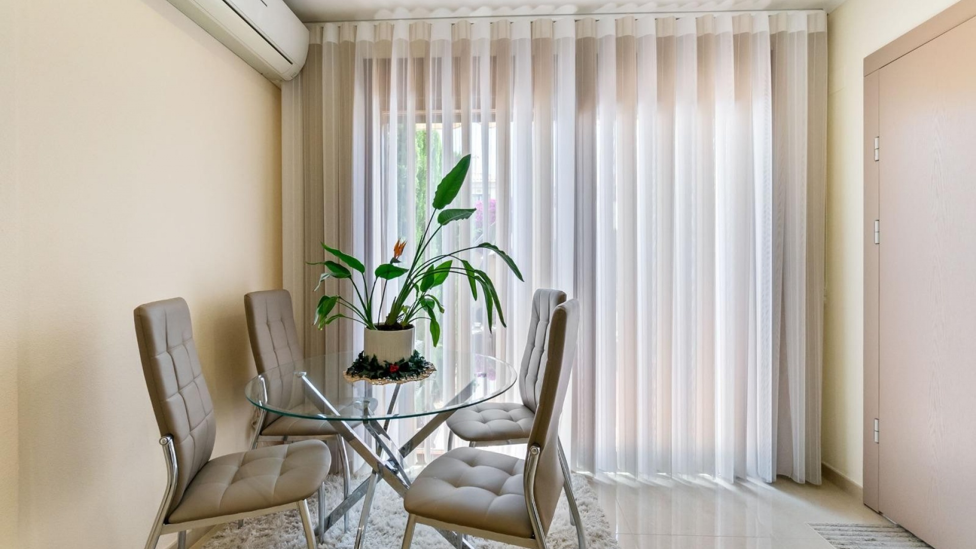 Resale - Villa - Torrevieja - Aguas Nuevas