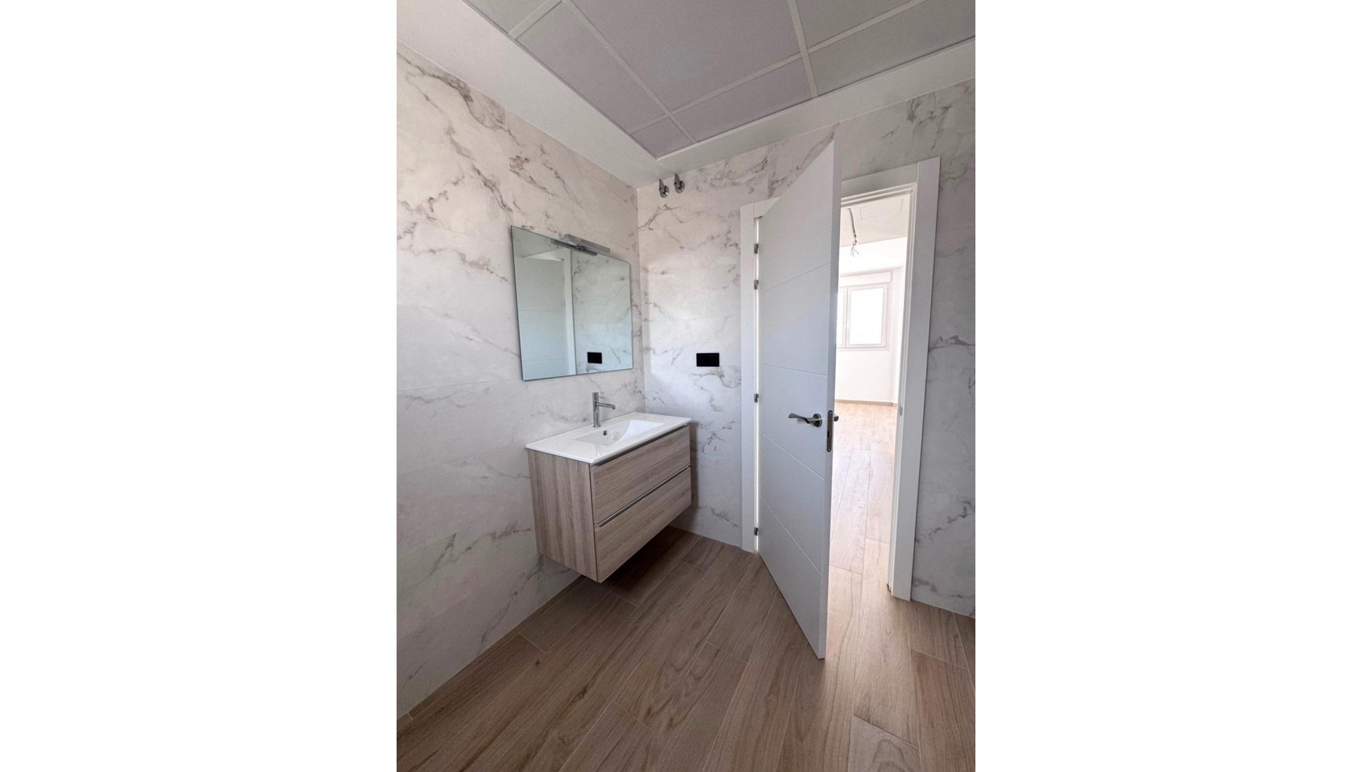 Resale - Villa - Torrevieja - Aguas Nuevas