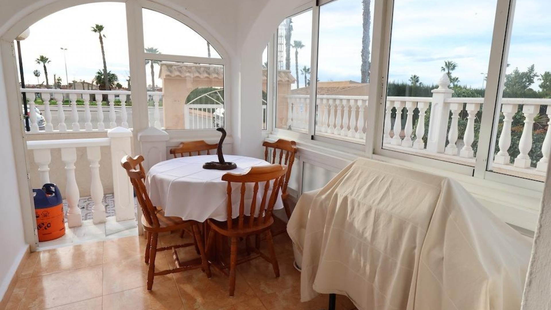 Resale - Villa - Torrevieja - altos del limonar