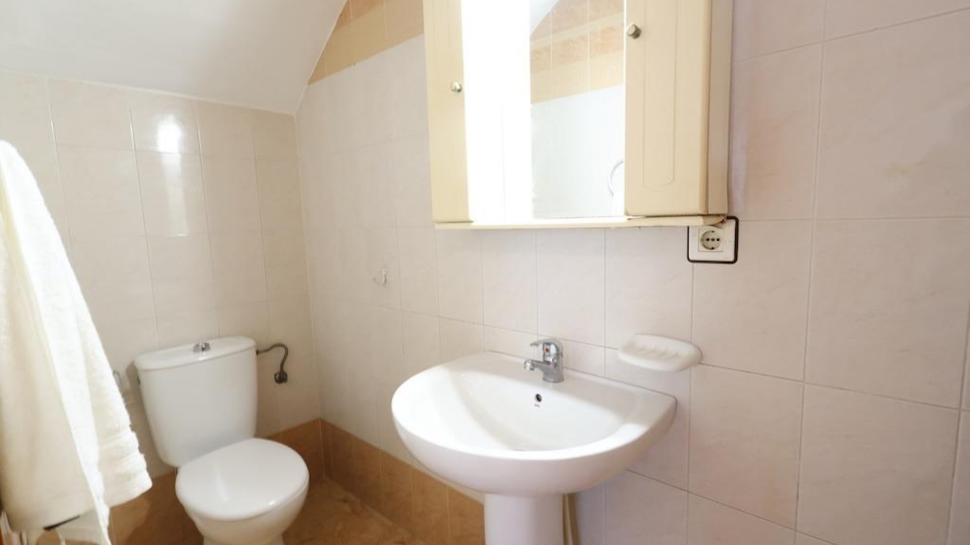 Resale - Villa - Torrevieja - altos del limonar