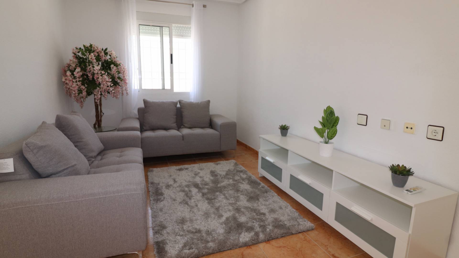Resale - Villa - Torrevieja - altos del limonar