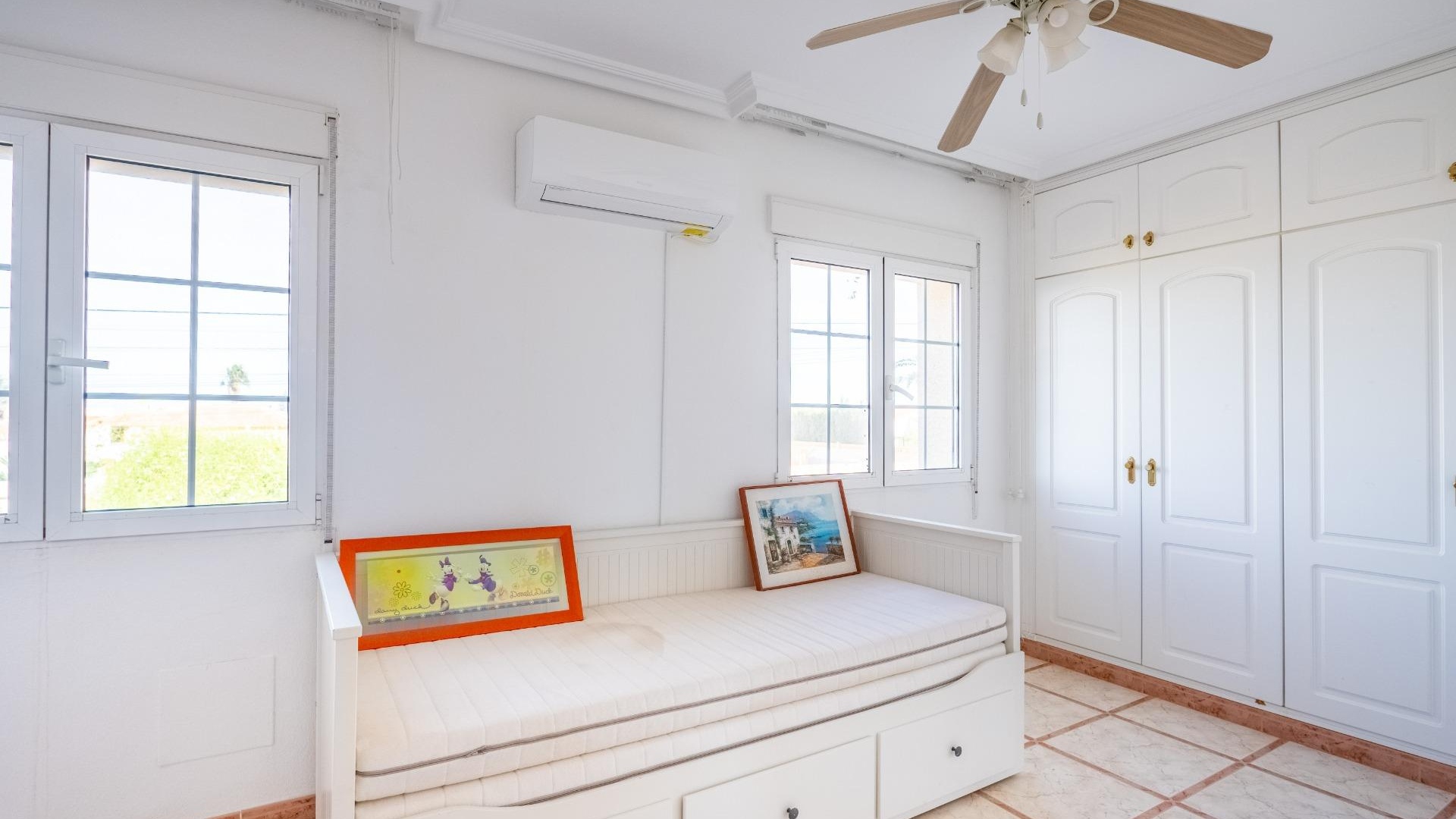 Resale - Villa - Torrevieja - el chaparral