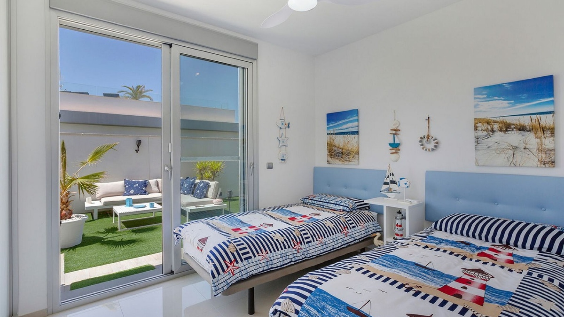 Resale - Villa - Torrevieja - El Chaparral
