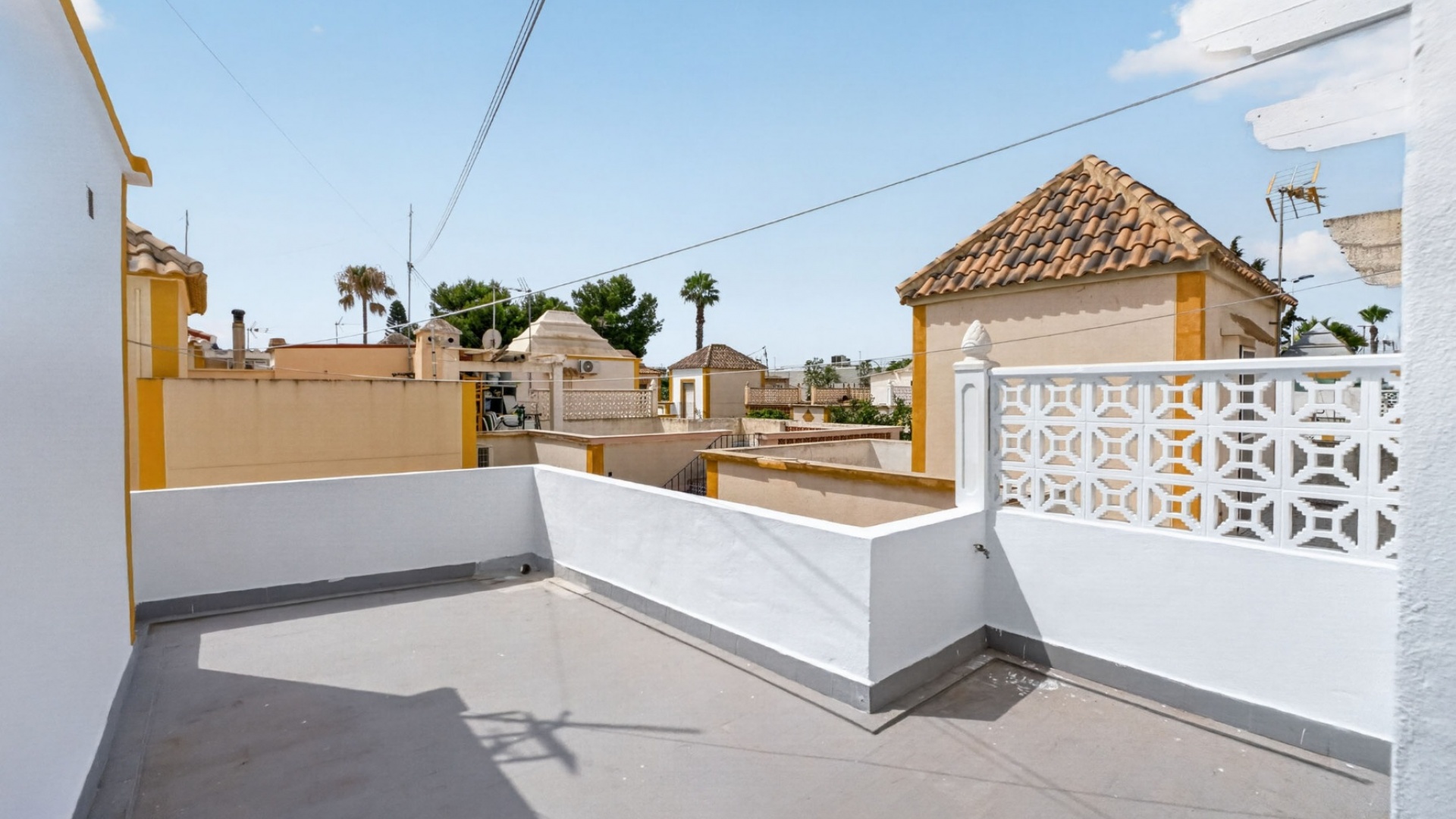 Resale - Villa - Torrevieja - jardin del mar
