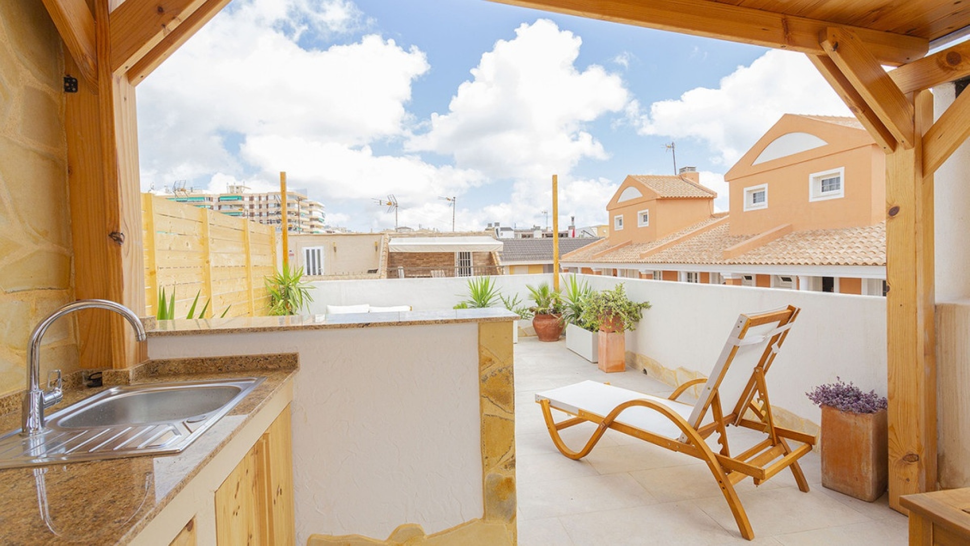 Resale - Villa - Torrevieja - La Mata