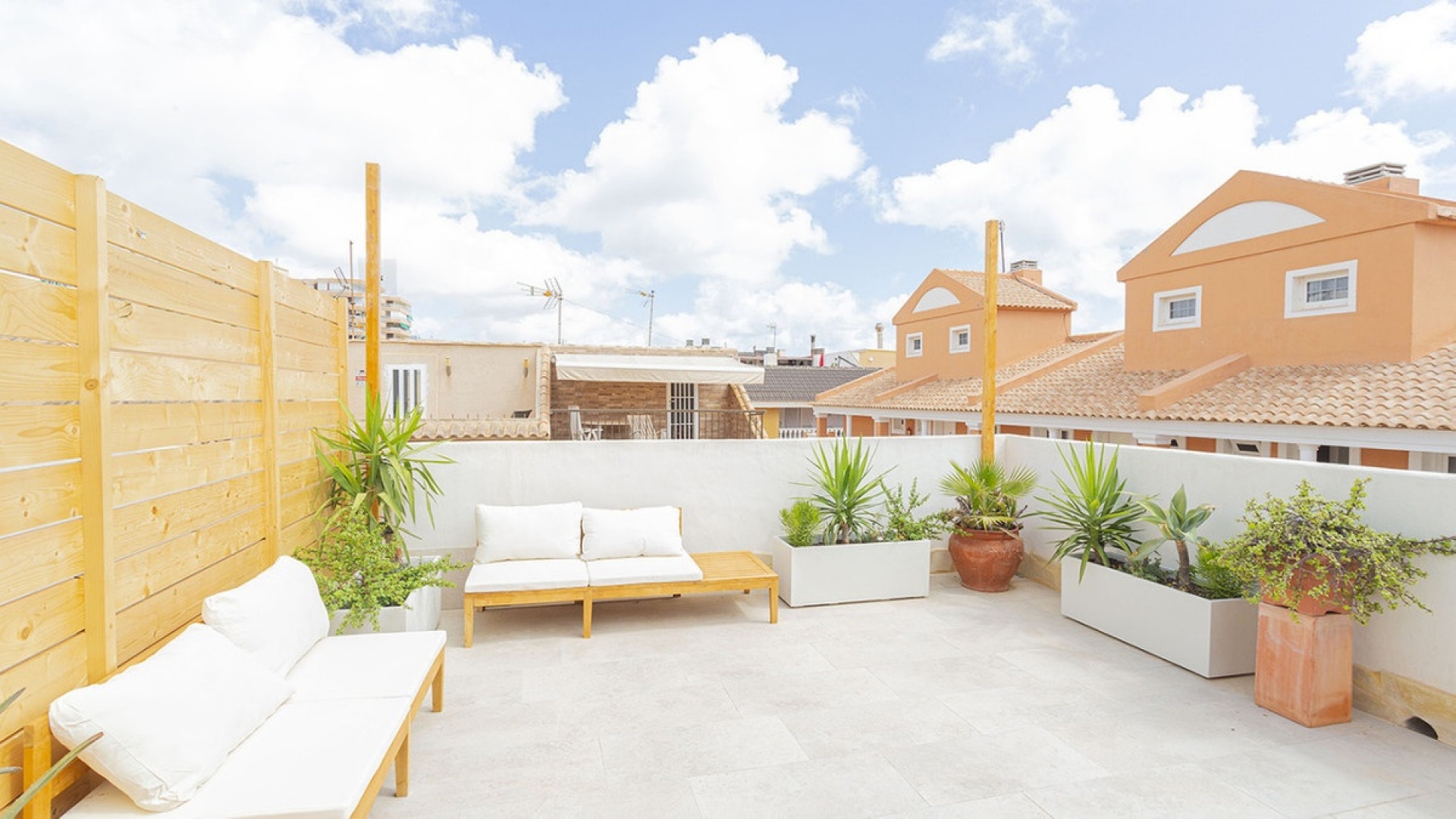 Resale - Villa - Torrevieja - La Mata