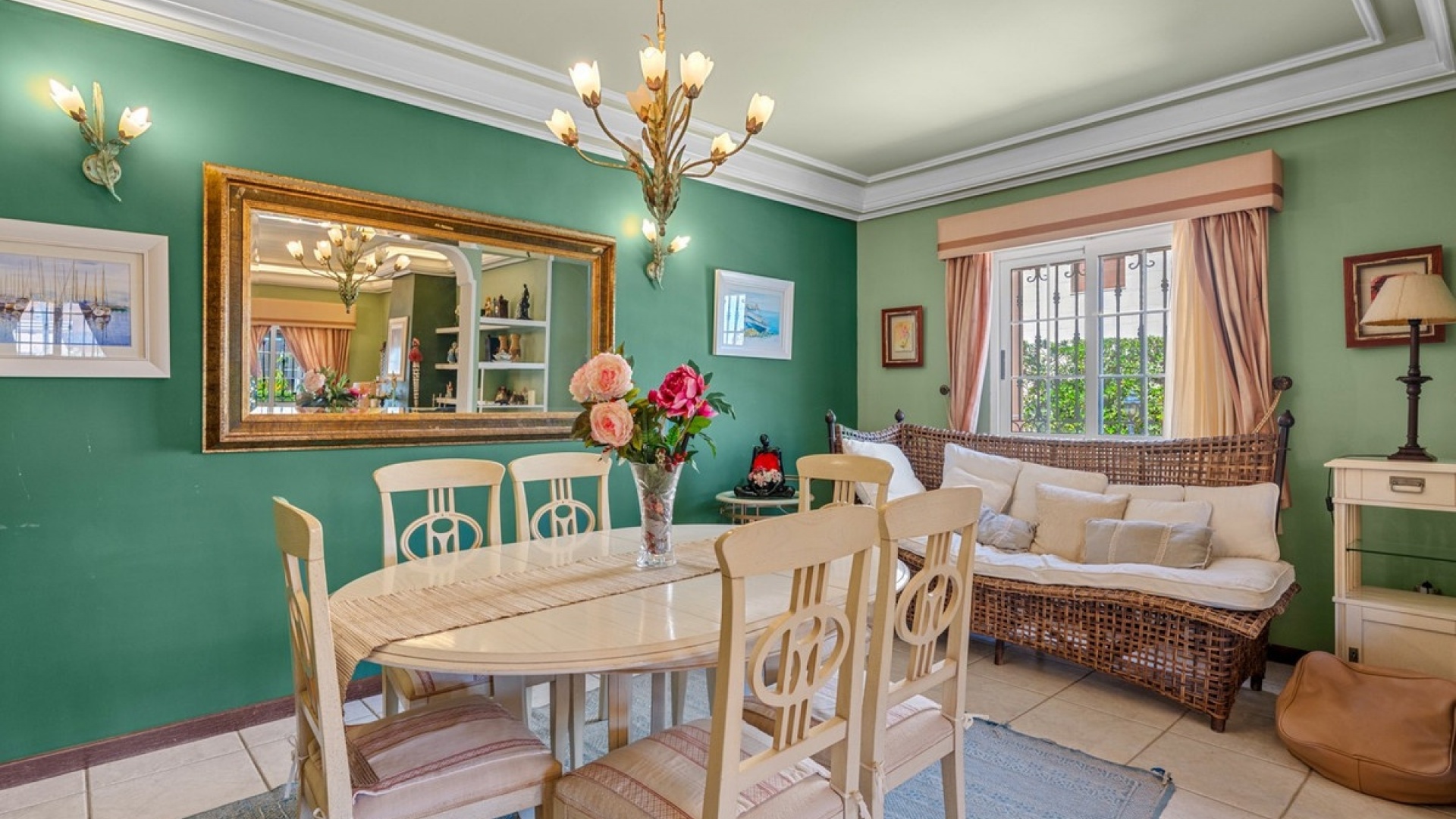 Resale - Villa - Torrevieja - La Mata