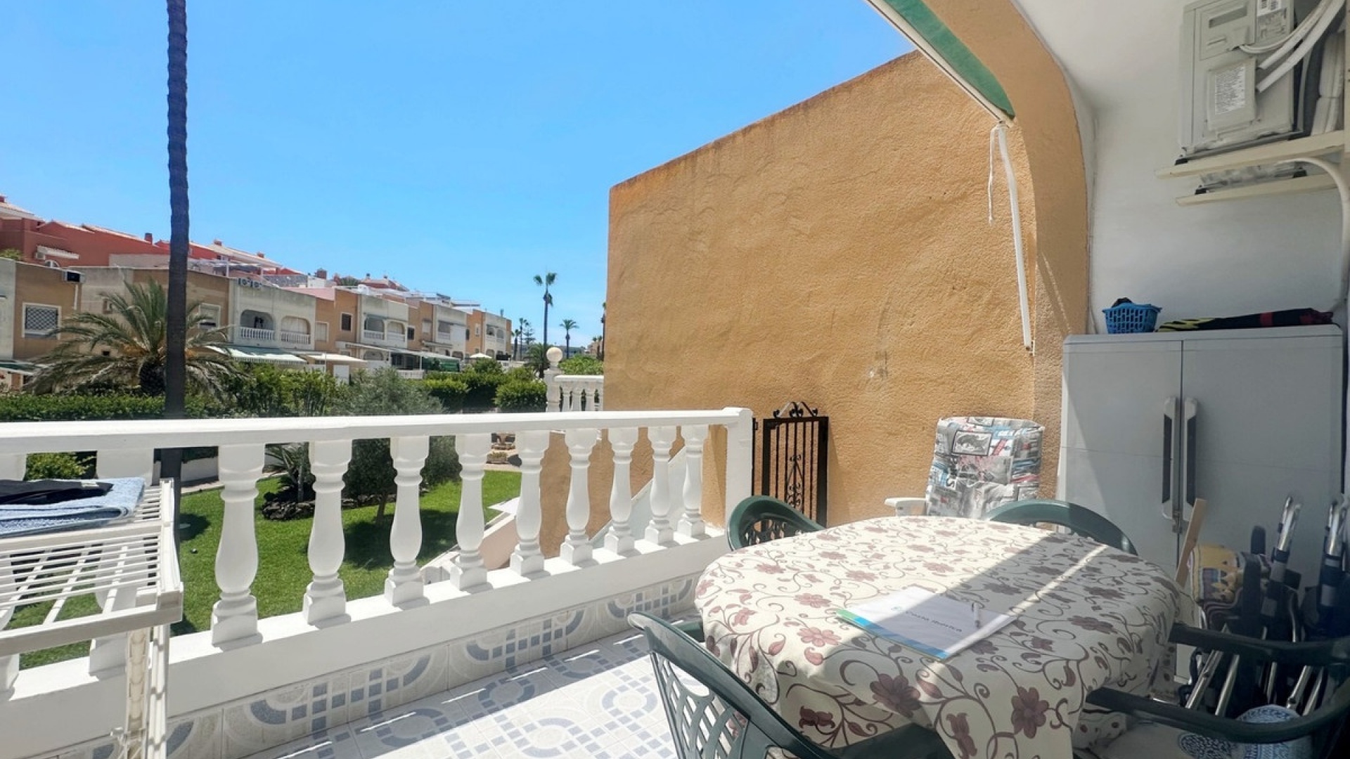 Resale - Villa - Torrevieja - La Mata