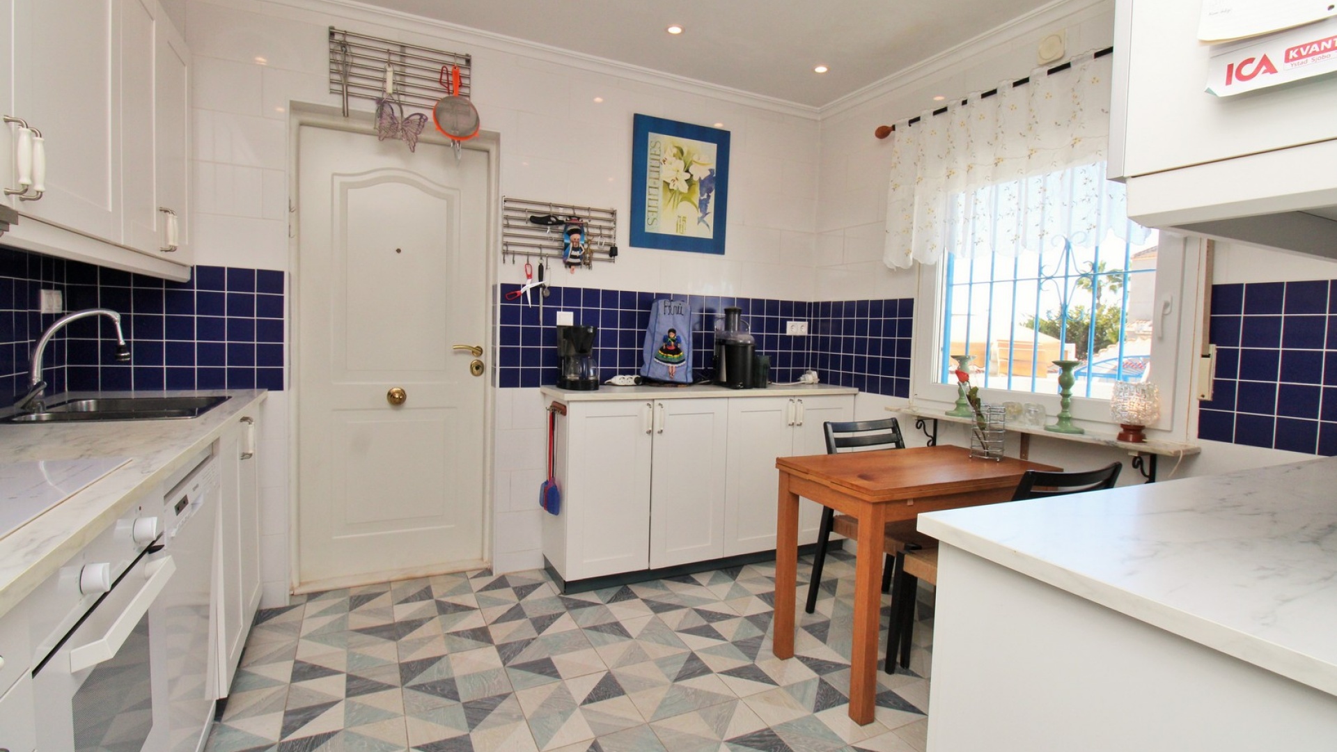 Resale - Villa - Torrevieja - la siesta