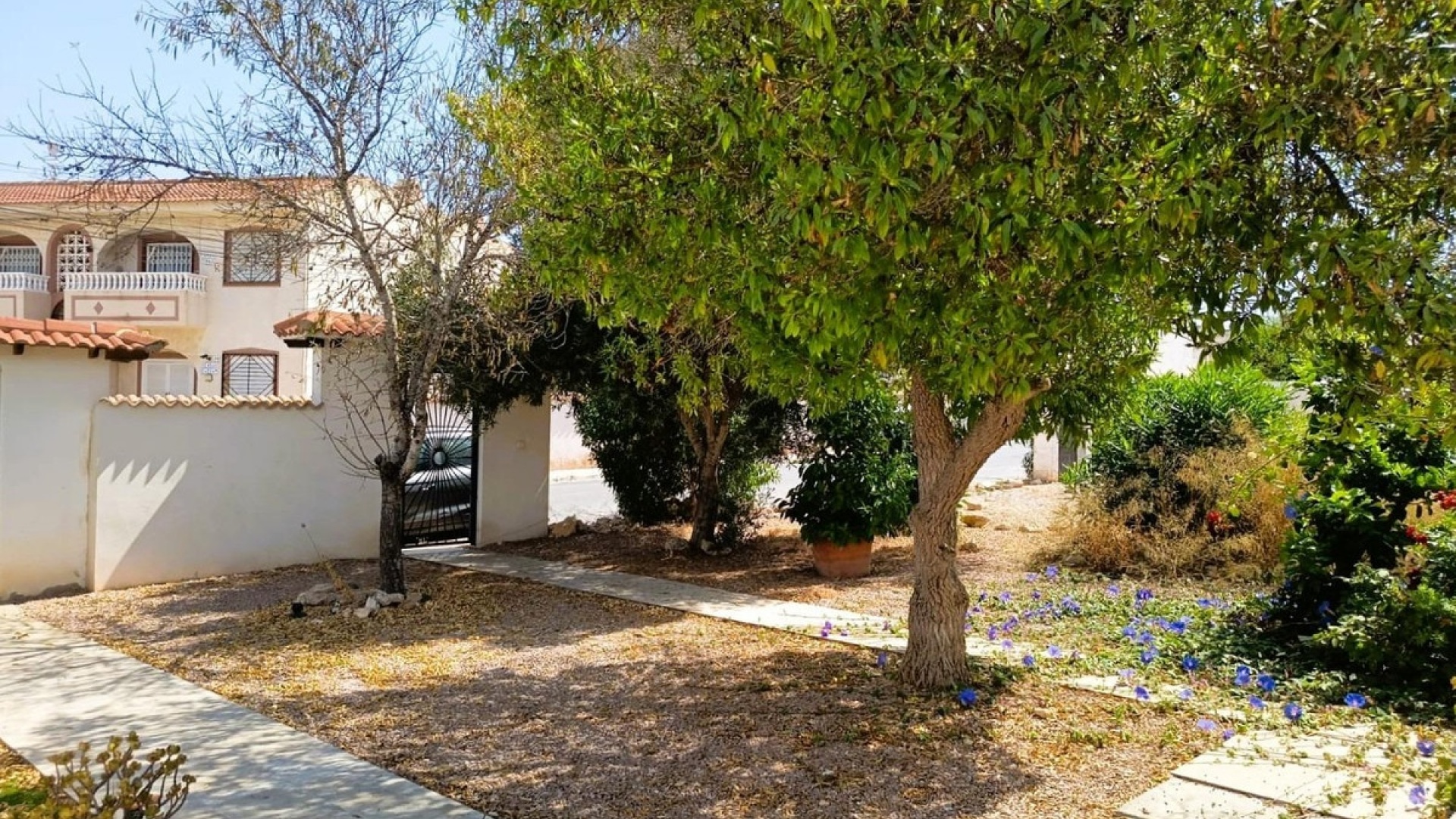 Resale - Villa - Torrevieja - La Siesta