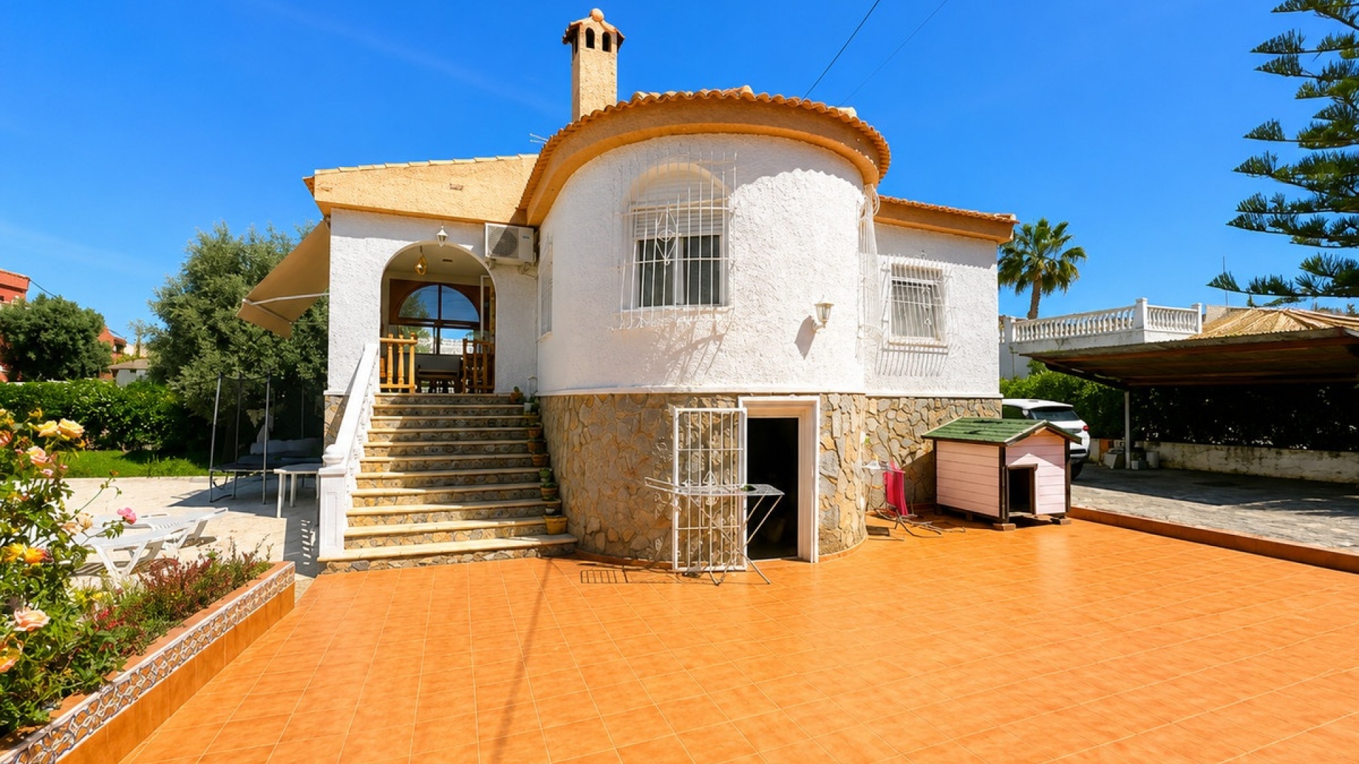 Resale - Villa - Torrevieja - La Siesta