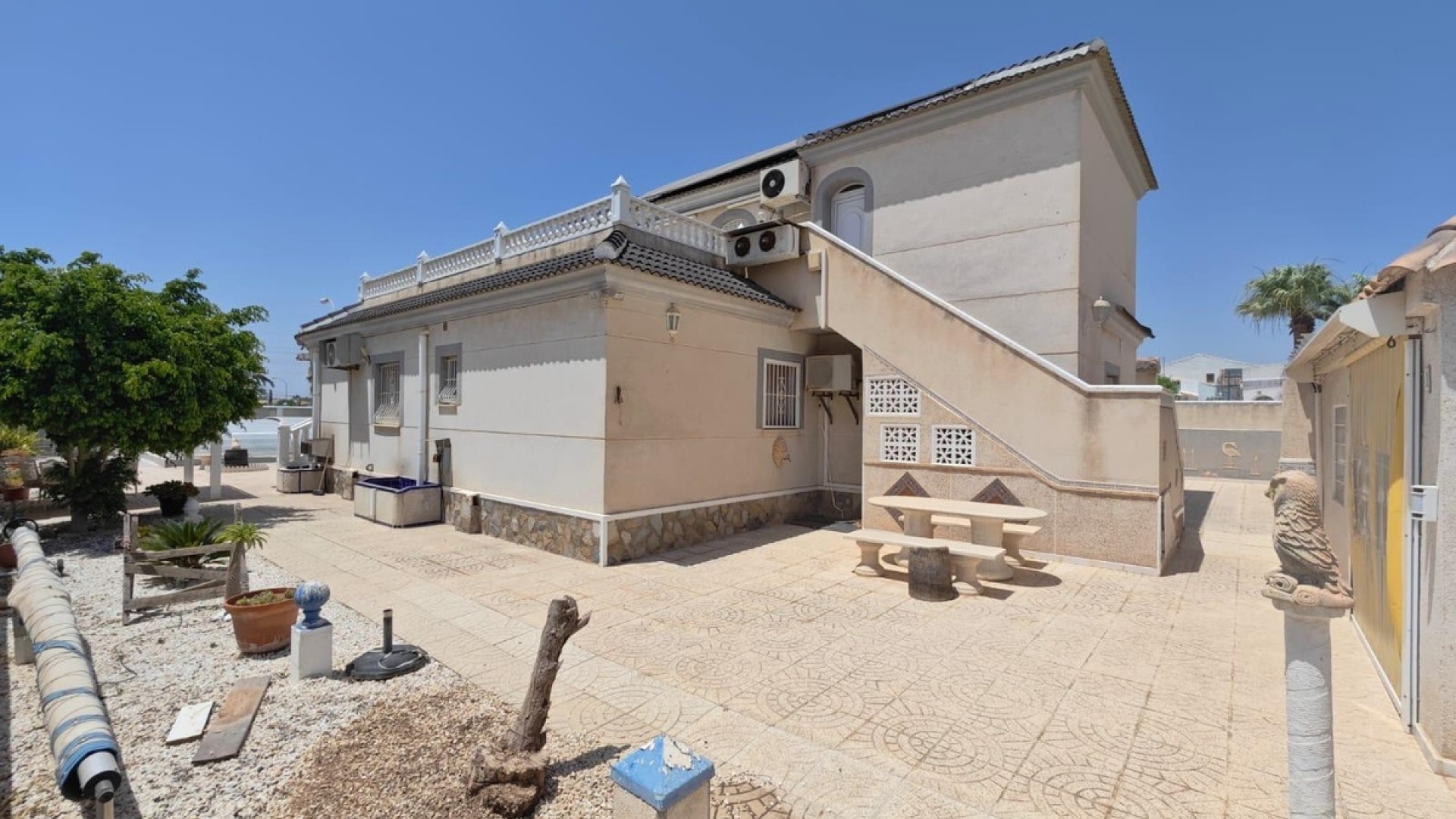 Resale - Villa - Torrevieja - La Siesta