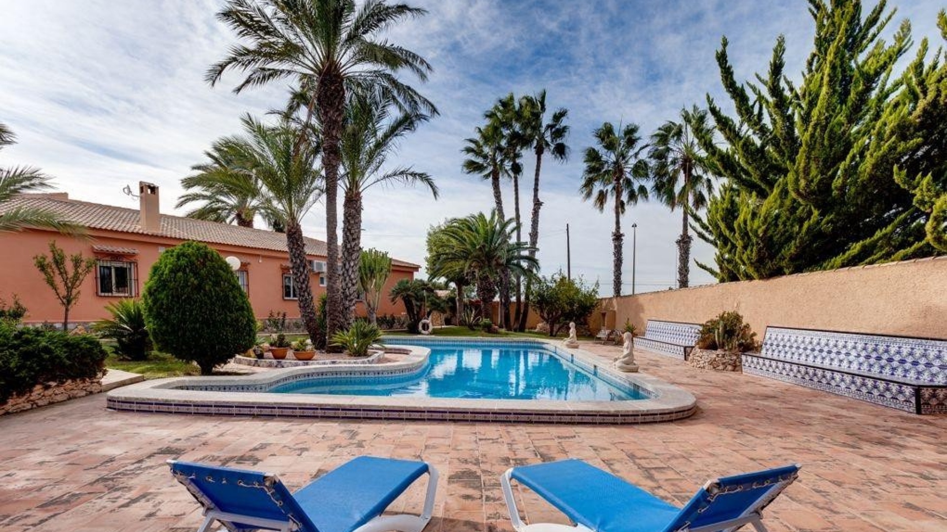 Resale - Villa - Torrevieja - La Siesta
