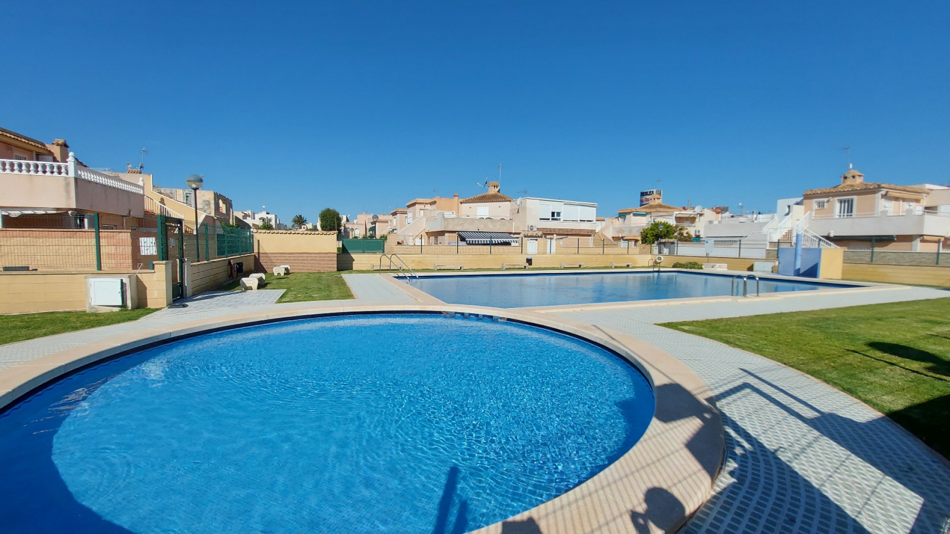 Resale - Villa - Torrevieja - res aquapark