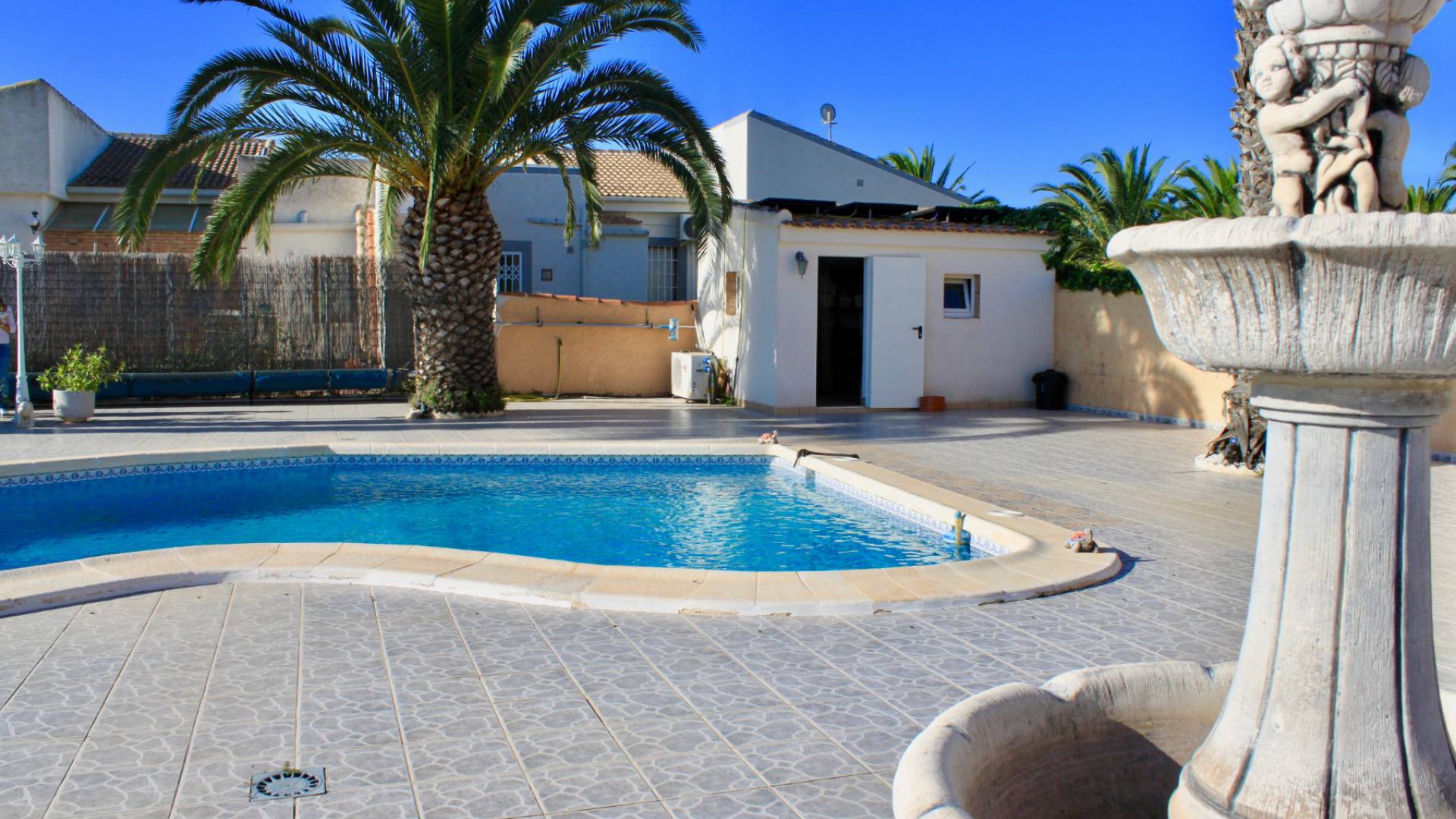 Resale - Villa - Torrevieja - san luis