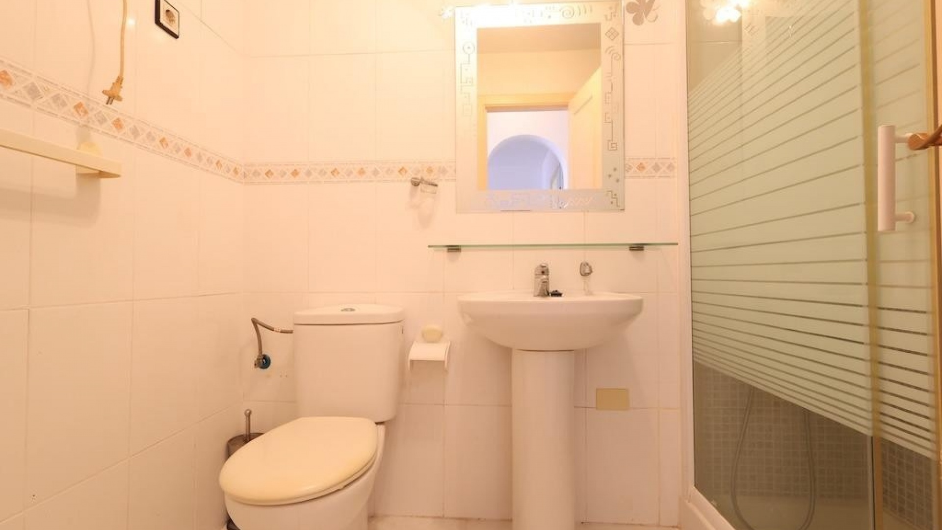 Resale - Villa - Torrevieja - Torrevieja Centro