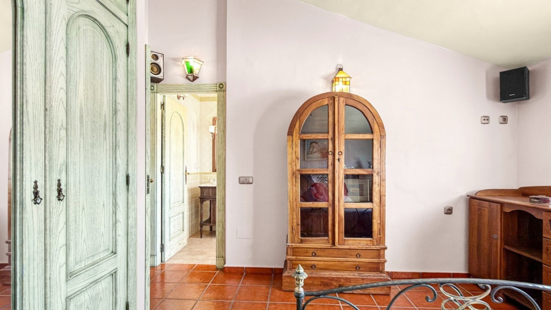 Resale - Villa - Torrevieja - Torrevieja Centro