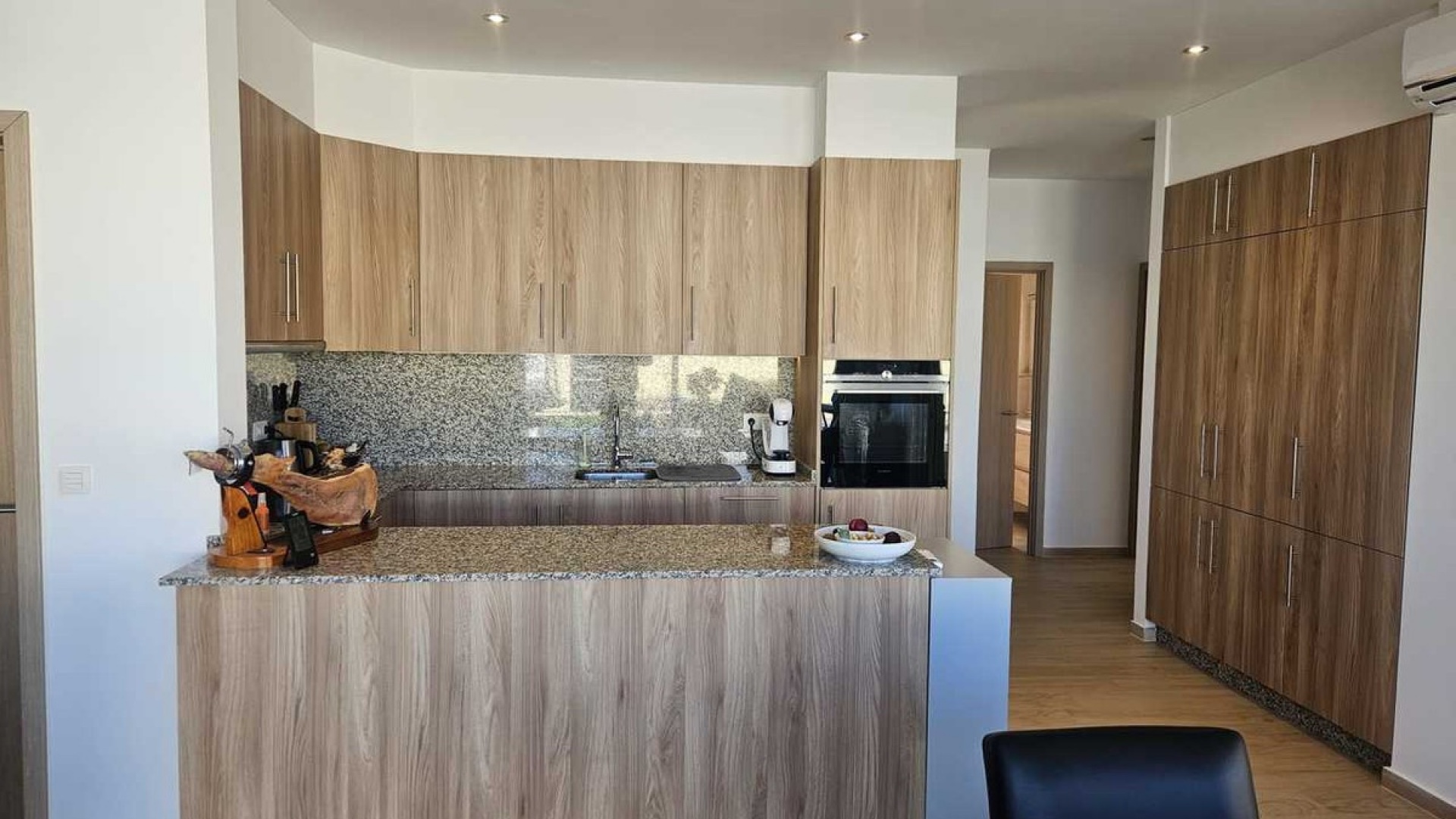 Resale - Villa - Torrevieja - Torrevieja Centro