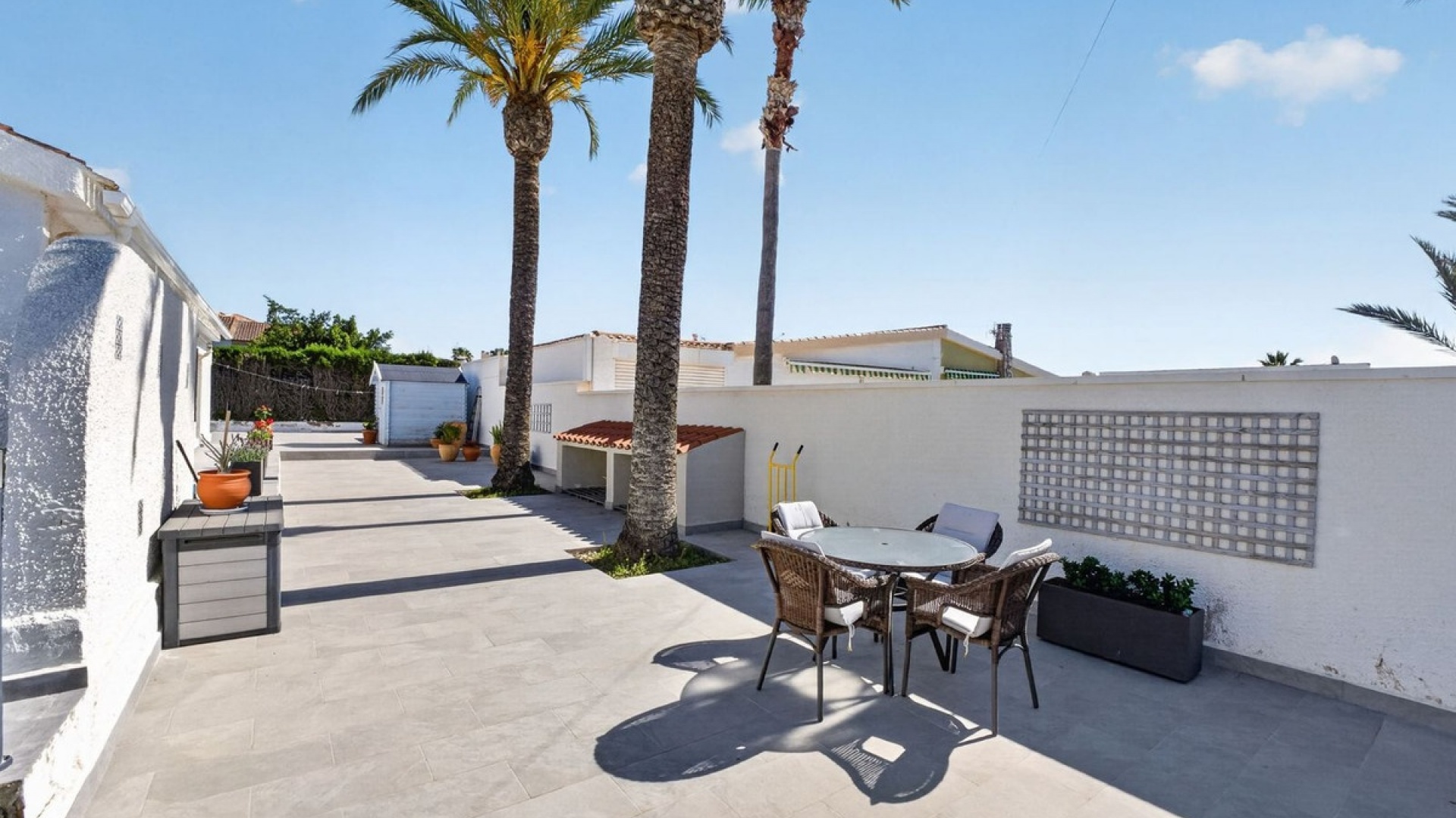 Resale - Villa - Torrevieja - Torrevieja Centro