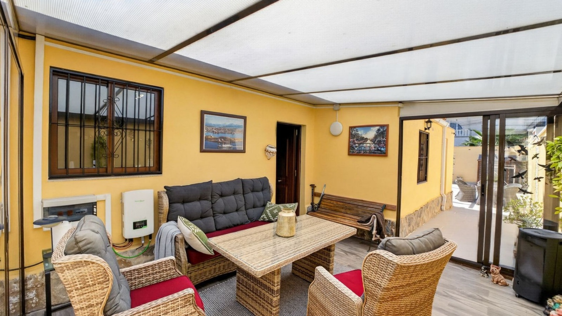 Resale - Villa - Torrevieja - Torrevieja Centro