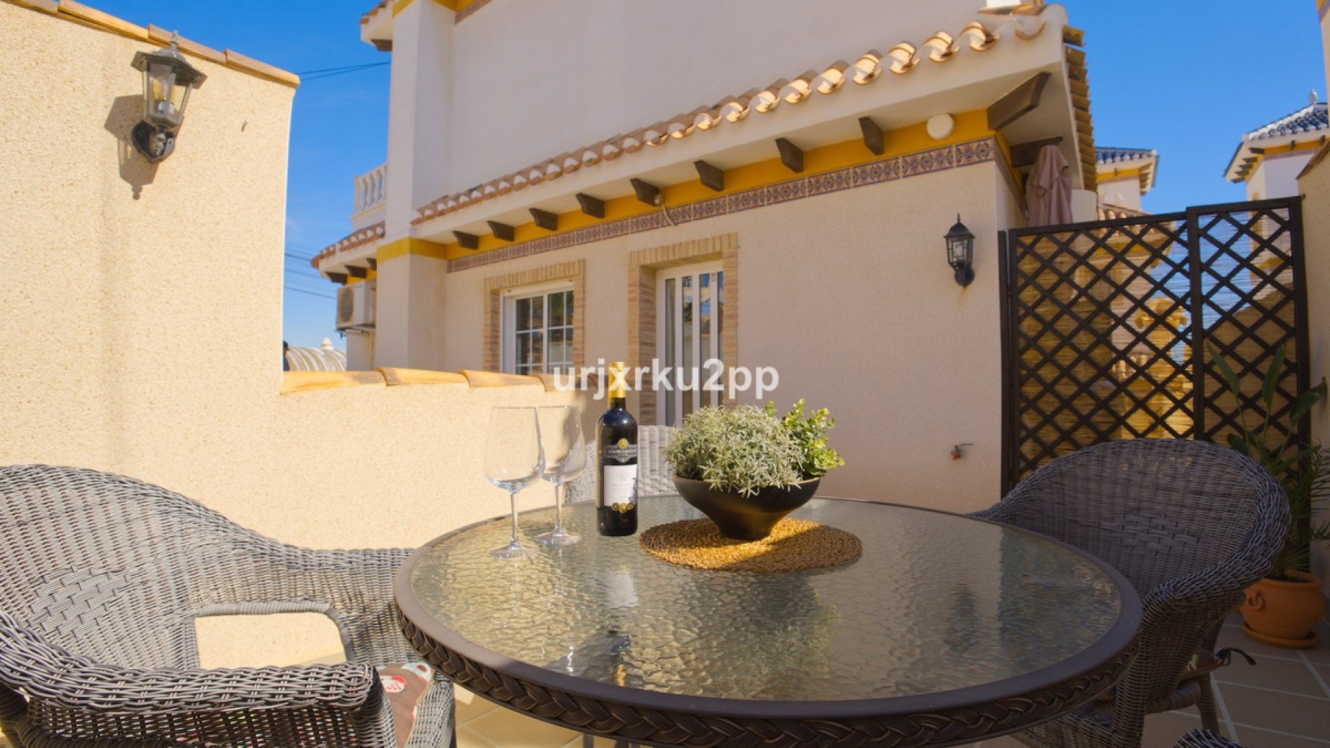 Resale - Villa - Torrevieja - Torrevieja Centro
