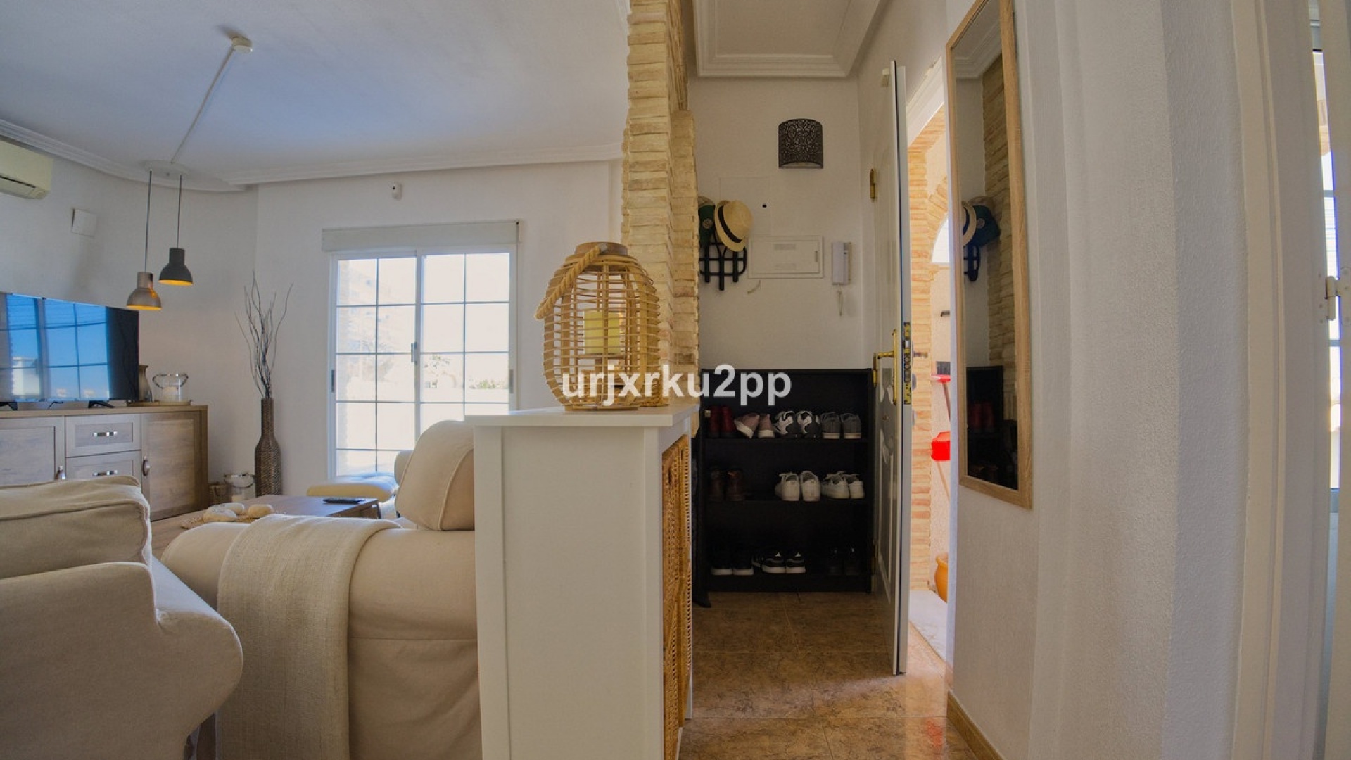Resale - Villa - Torrevieja - Torrevieja Centro