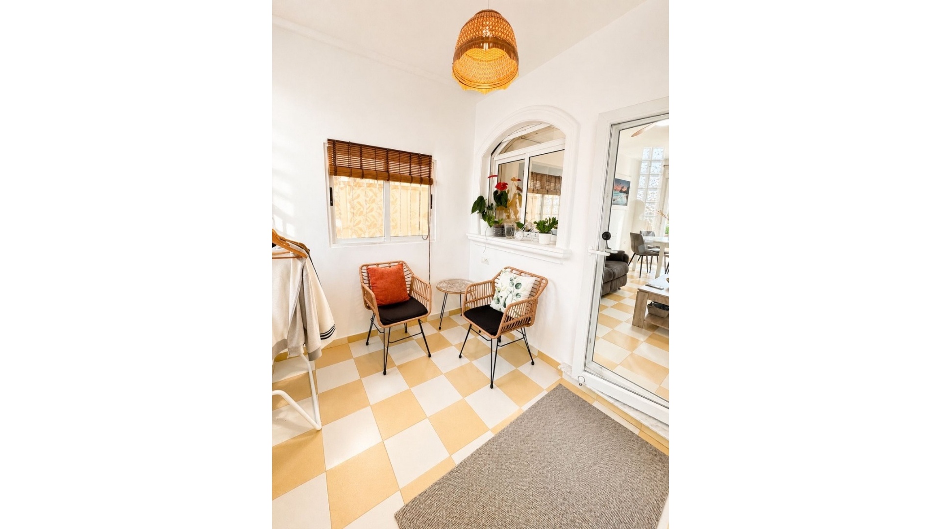 Resale - Villa - Torrevieja - Torrevieja Centro