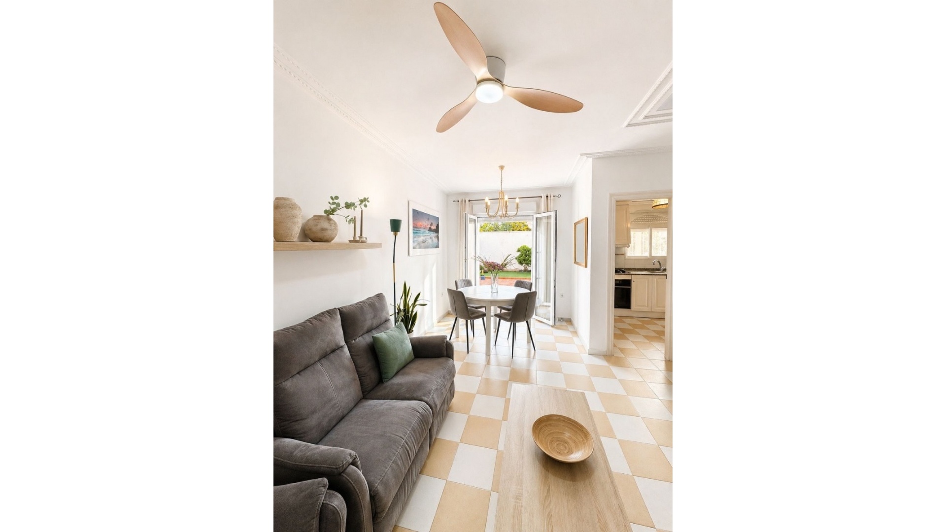 Resale - Villa - Torrevieja - Torrevieja Centro