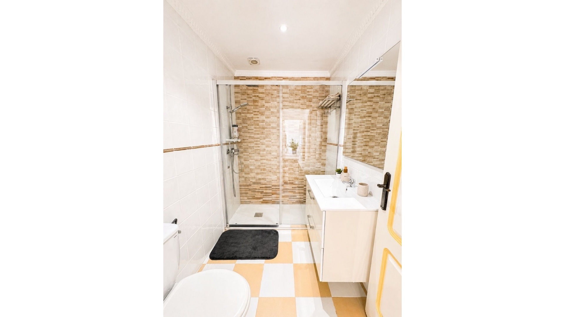 Resale - Villa - Torrevieja - Torrevieja Centro