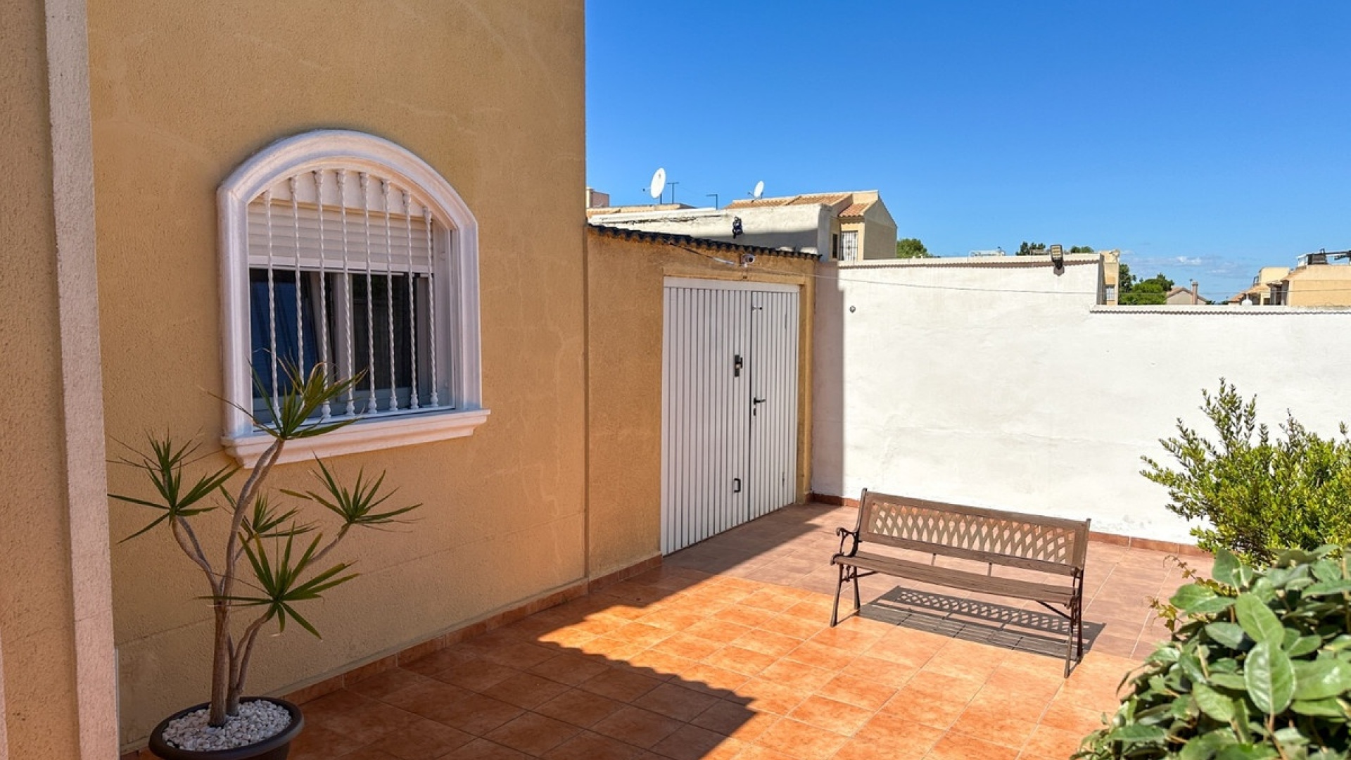 Resale - Villa - Torrevieja - Torrevieja Centro