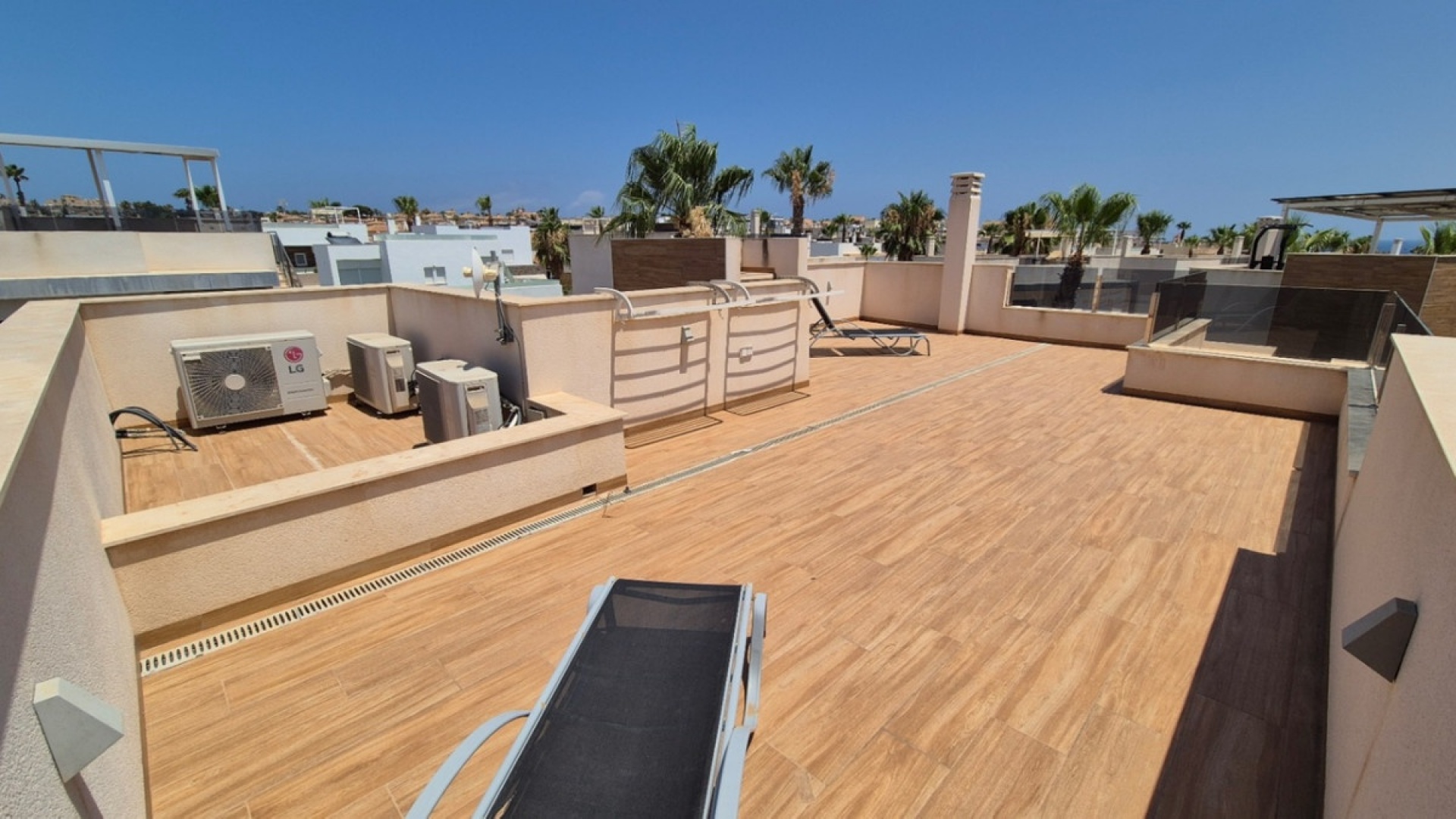 Resale - Villa - Torrevieja - Torrevieja Centro