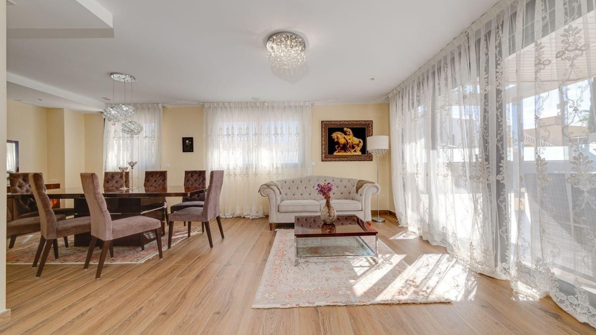 Resale - Villa - Torrevieja - Torrevieja Centro