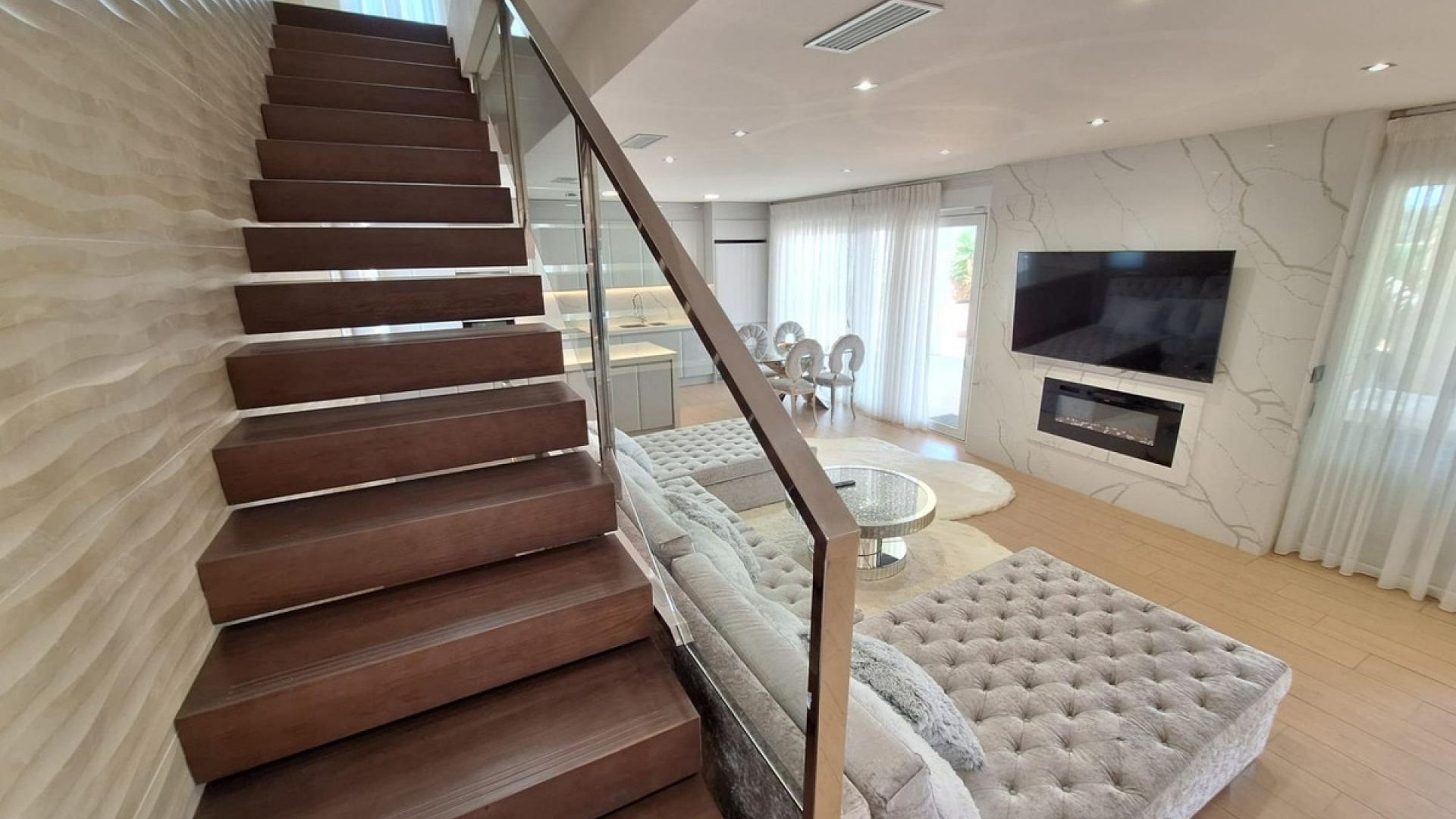 Resale - Villa - Torrevieja - Torrevieja Centro