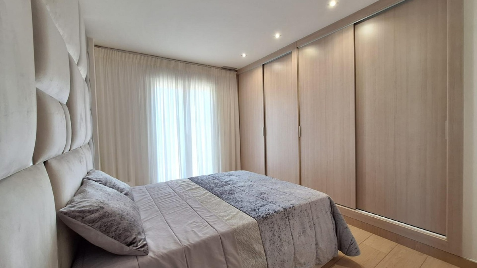 Resale - Villa - Torrevieja - Torrevieja Centro