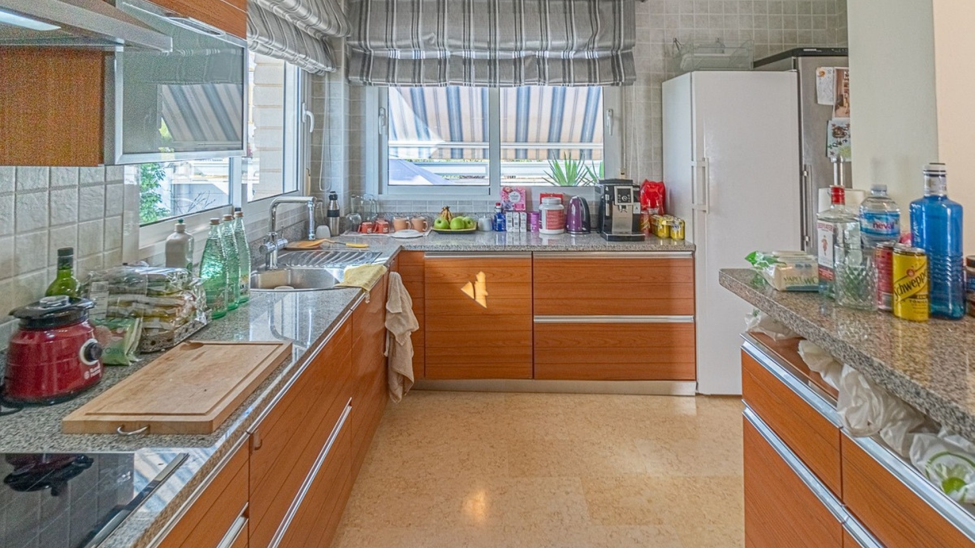 Resale - Villa - Torrevieja - Torrevieja Centro