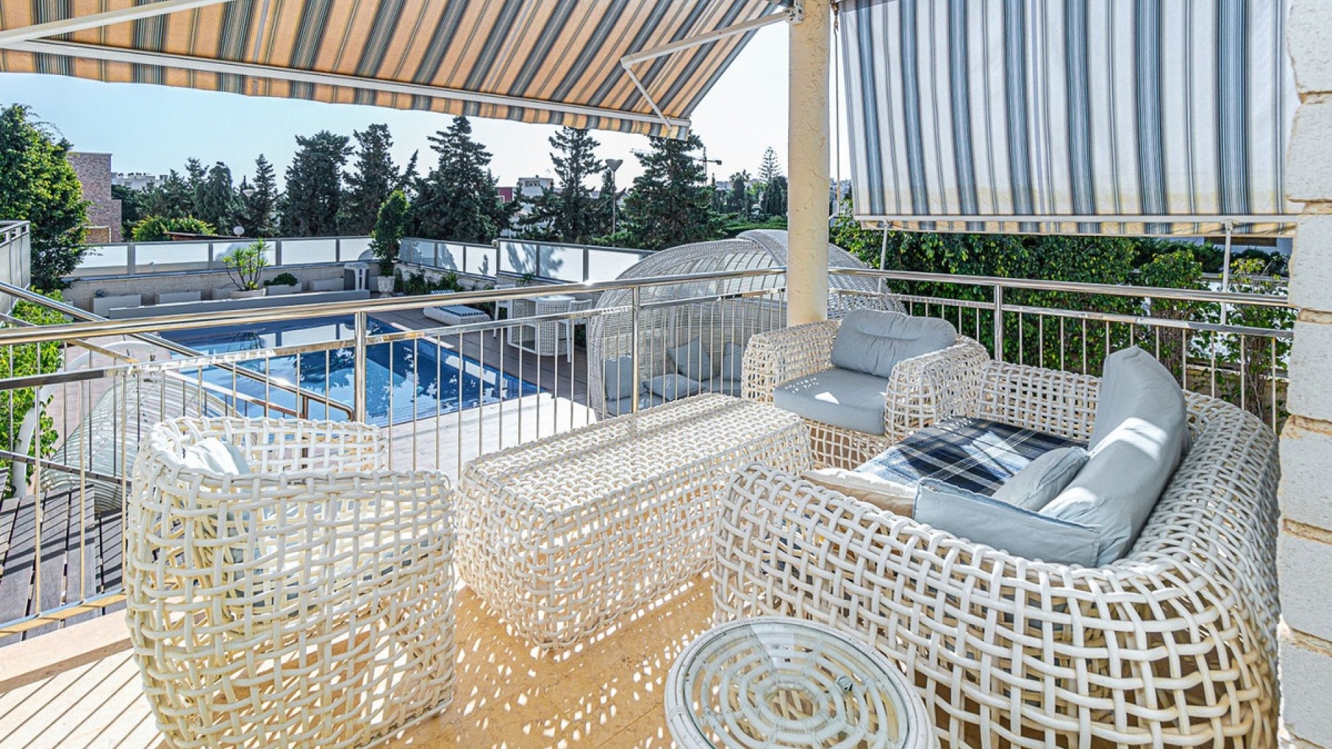 Resale - Villa - Torrevieja - Torrevieja Centro