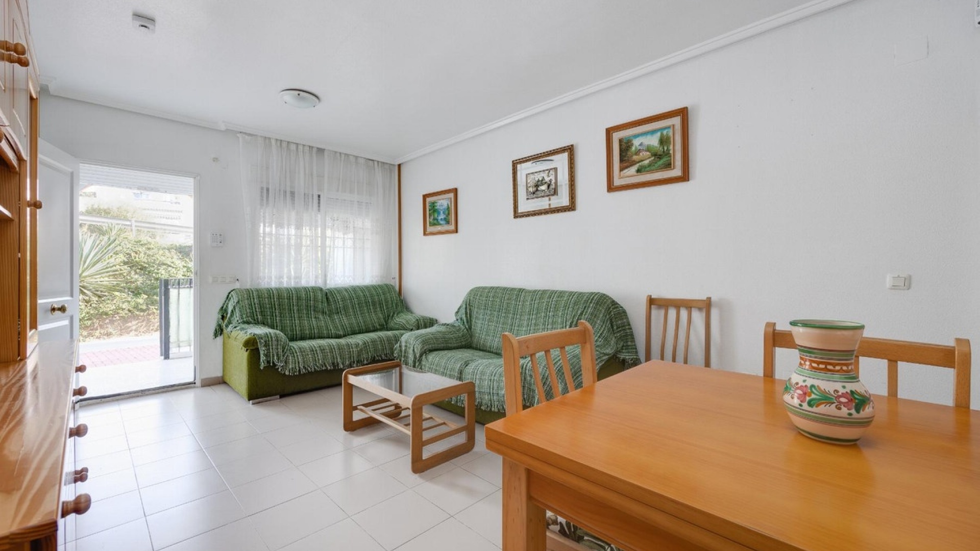 Resale - Villa - Torrevieja - Torrevieja Centro
