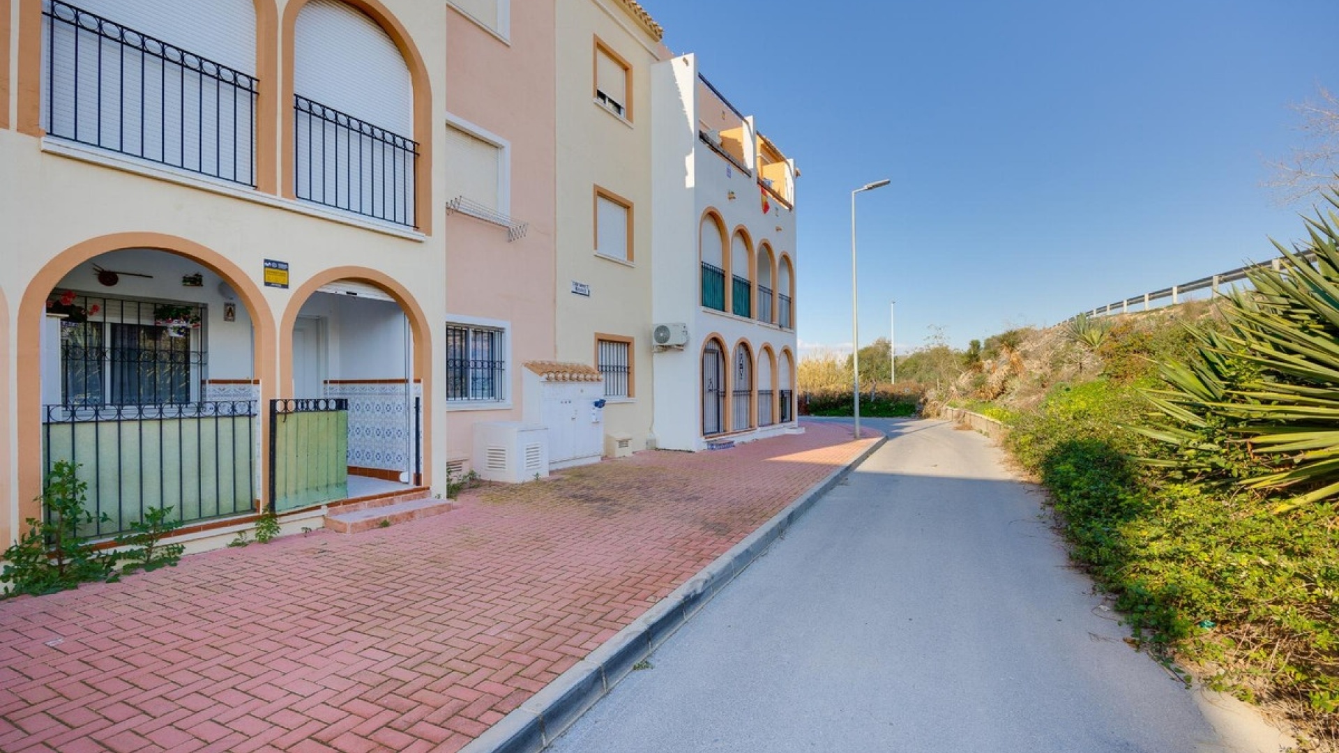 Resale - Villa - Torrevieja - Torrevieja Centro