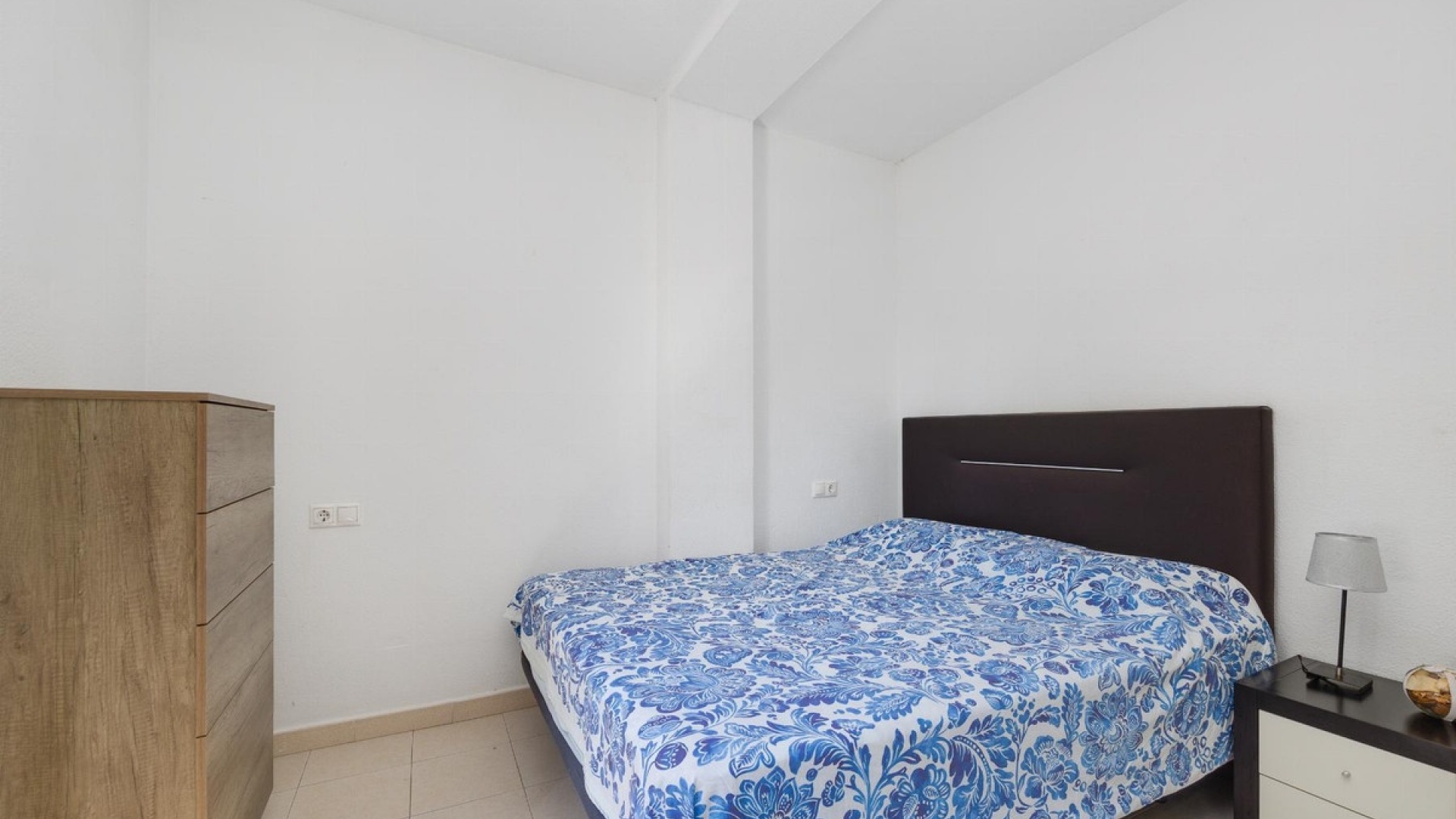 Resale - Villa - Torrevieja - Torrevieja Centro