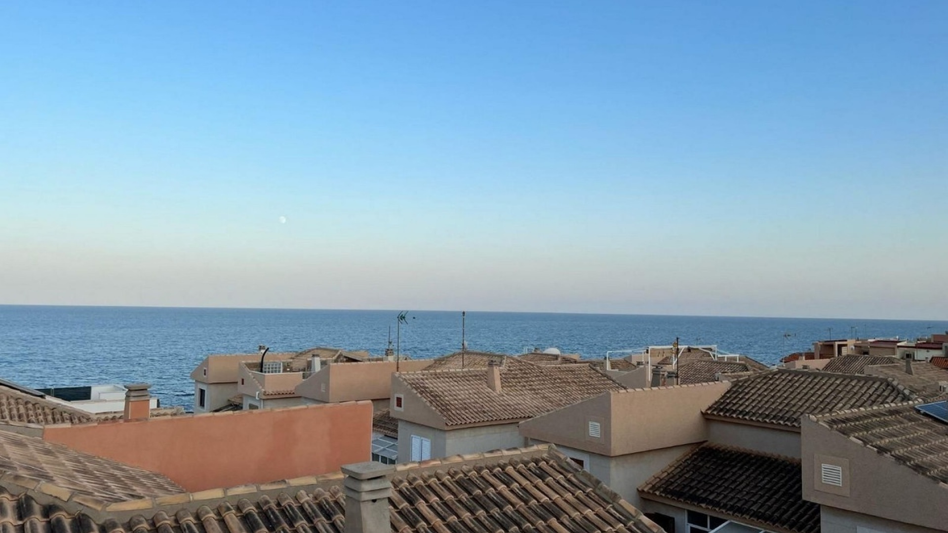 Resale - Villa - Torrevieja - Torrevieja Centro