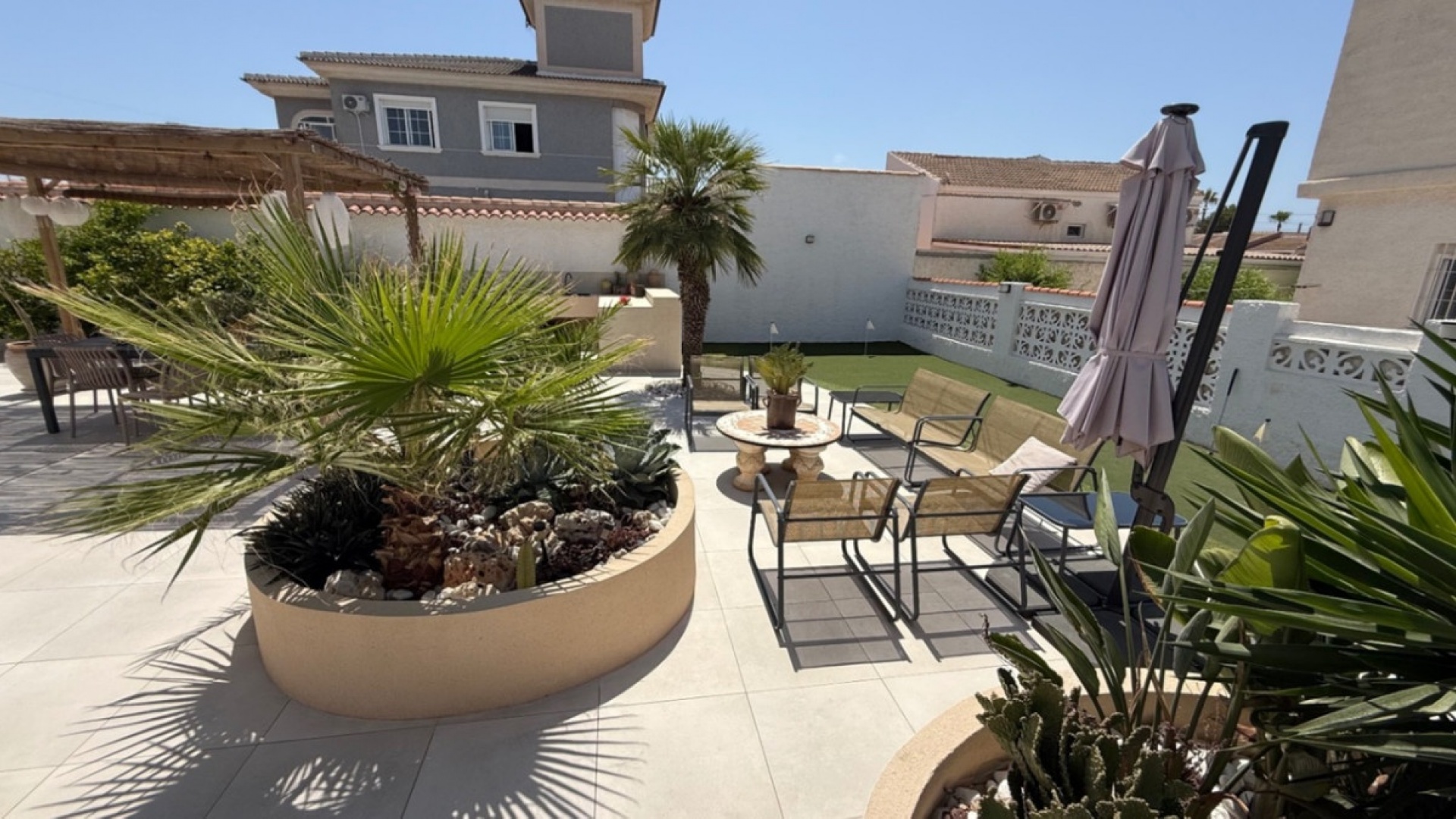 Resale - Villa - Torrevieja - Torrevieja Centro