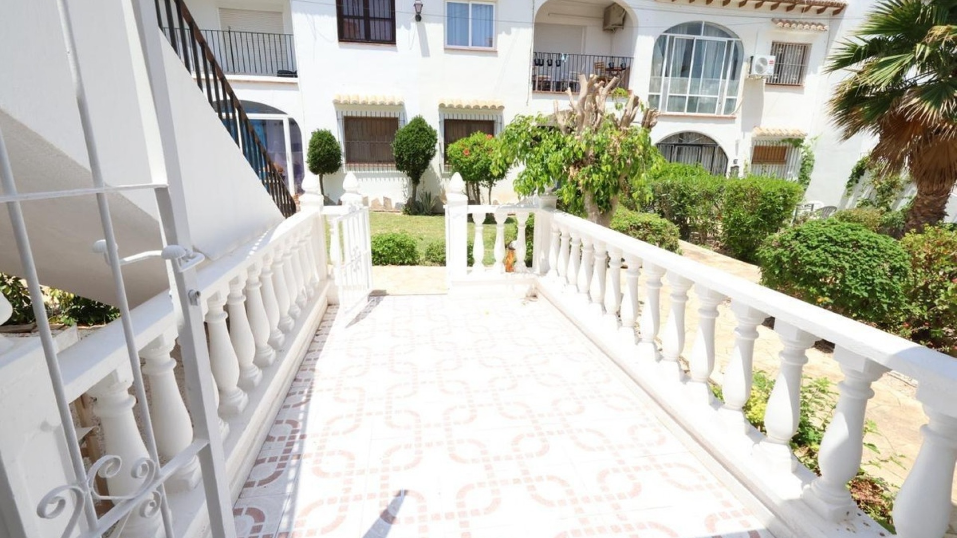 Resale - Villa - Torrevieja - Torrevieja Centro
