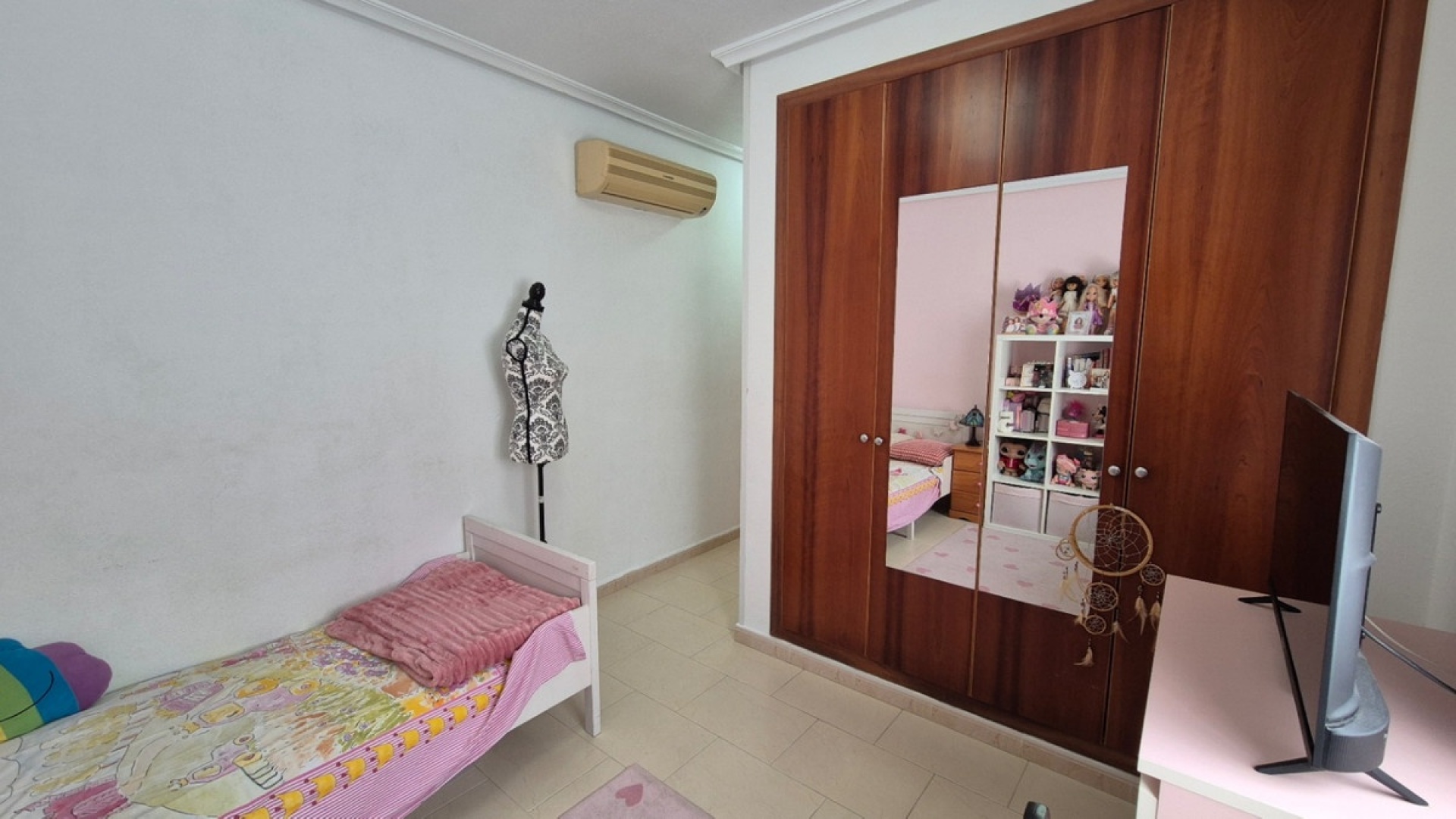 Resale - Villa - Torrevieja - Torrevieja Centro